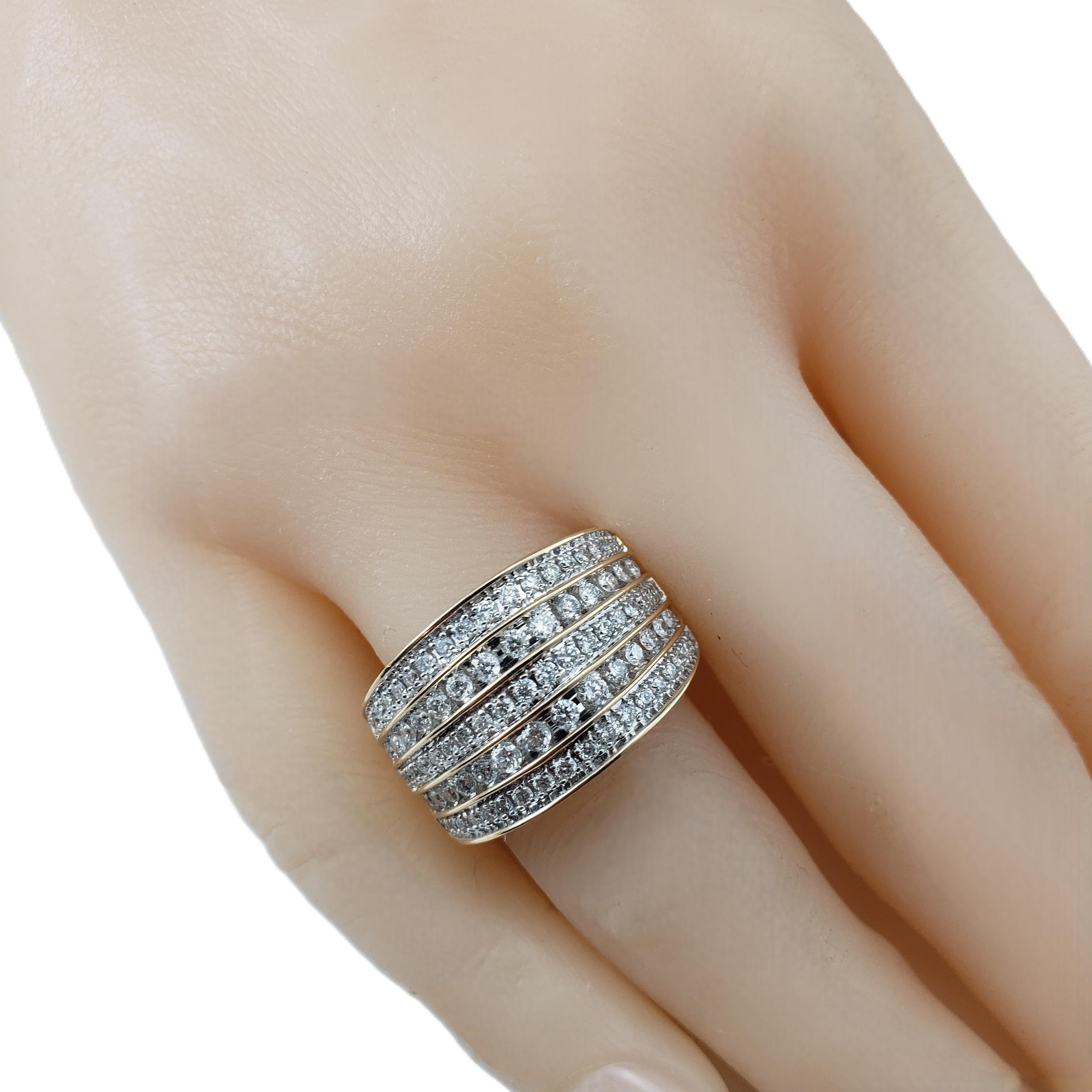 14 Karat Gelb- und Weißgold Diamantband Ring Größe 9 #22418 im Angebot 1