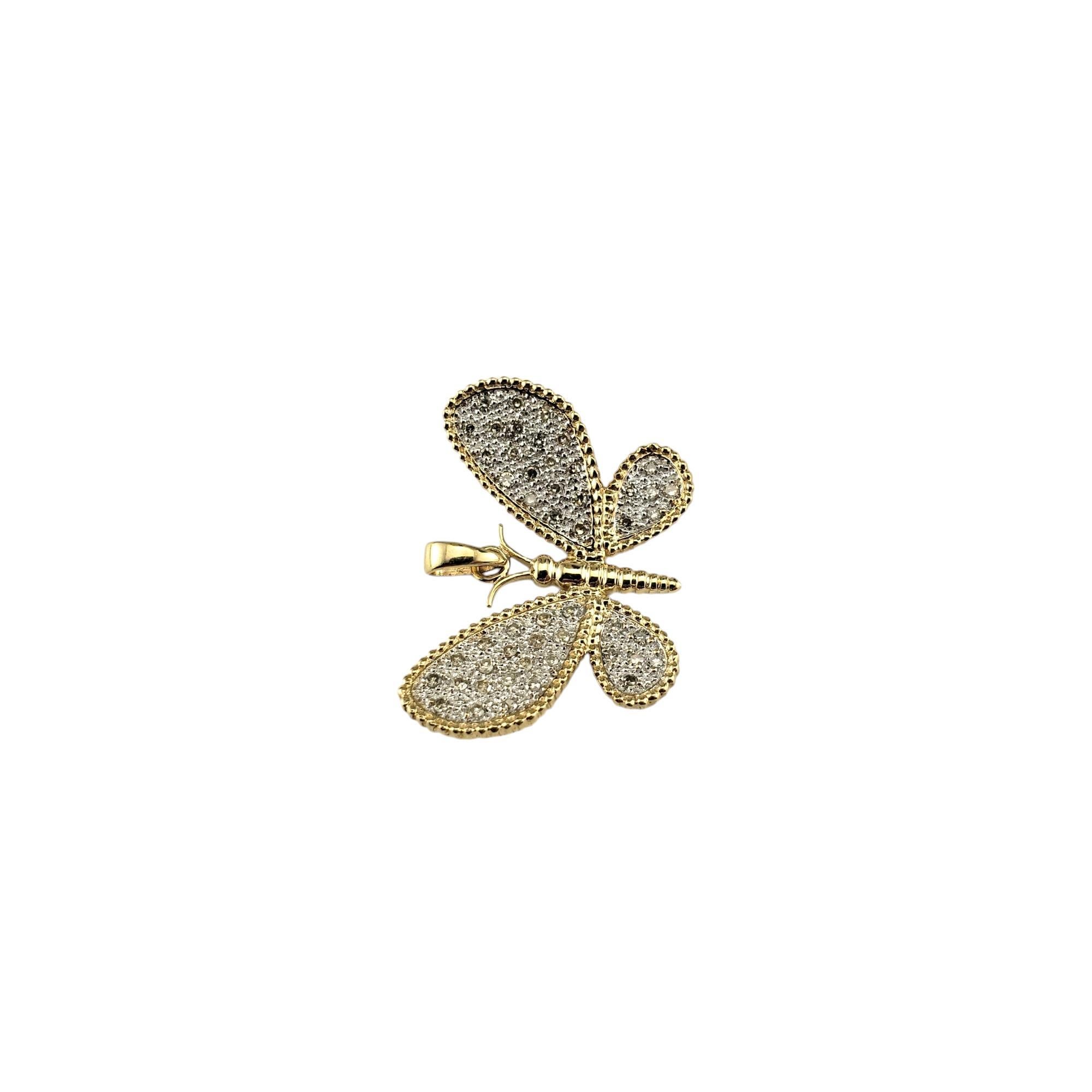 Contemporain Pendentif papillon en or jaune et blanc 14 carats avec diamants #19743 en vente