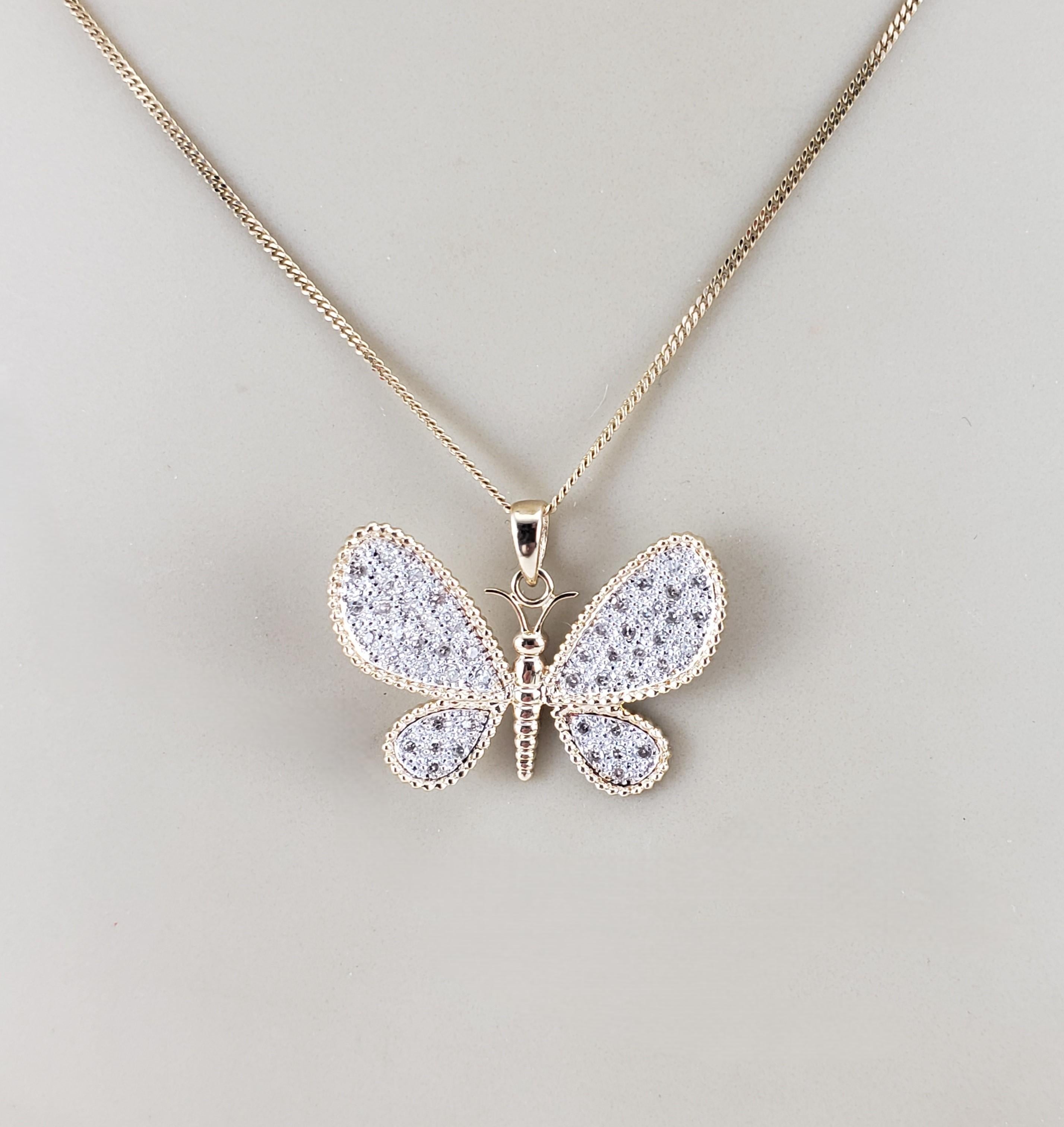 Pendentif papillon en or jaune et blanc 14 carats avec diamants #19743 en vente 2