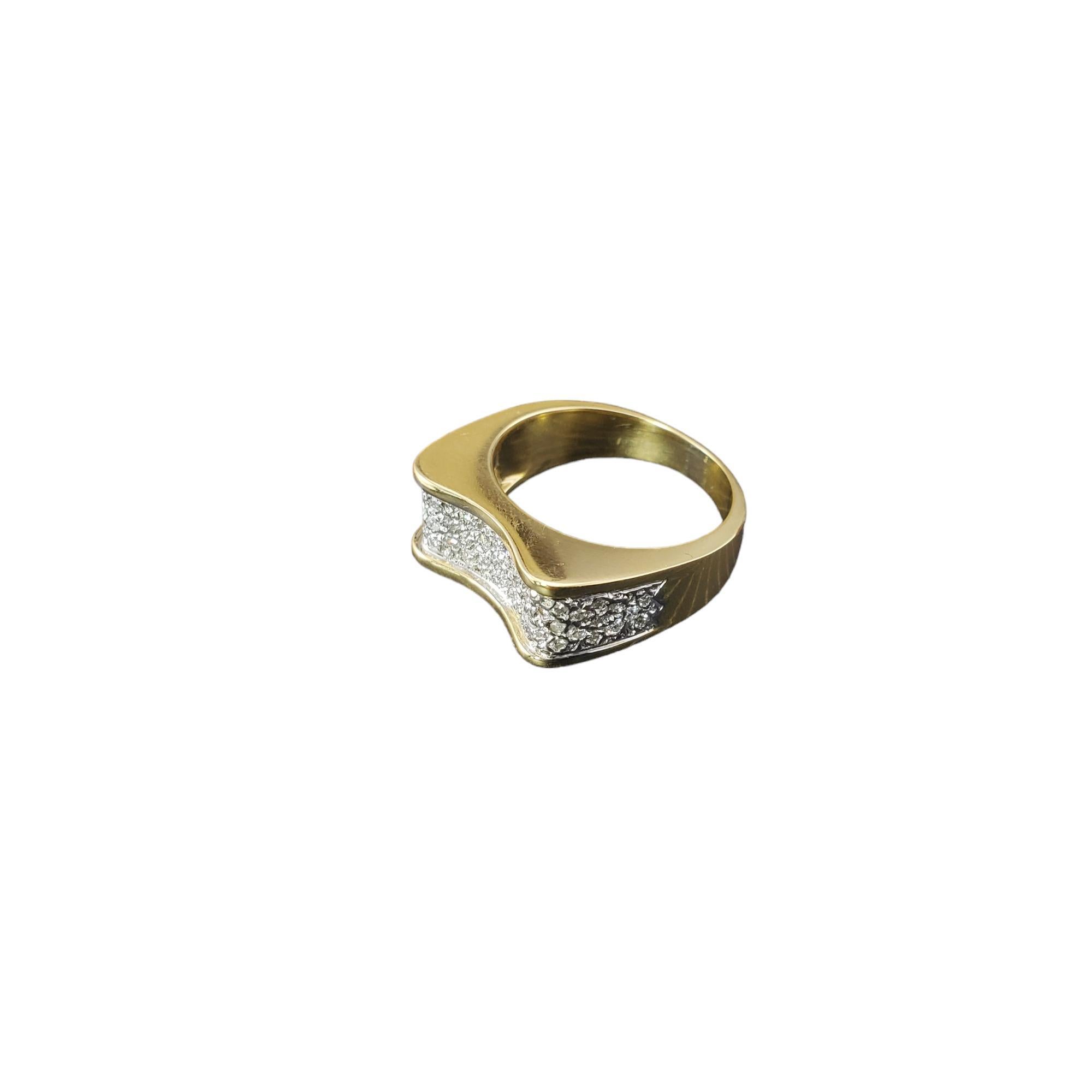 14 Karat Yellow and White Gold Diamond Concave Band Size 7 #17636 In Good Condition For Sale In Washington Depot, CT