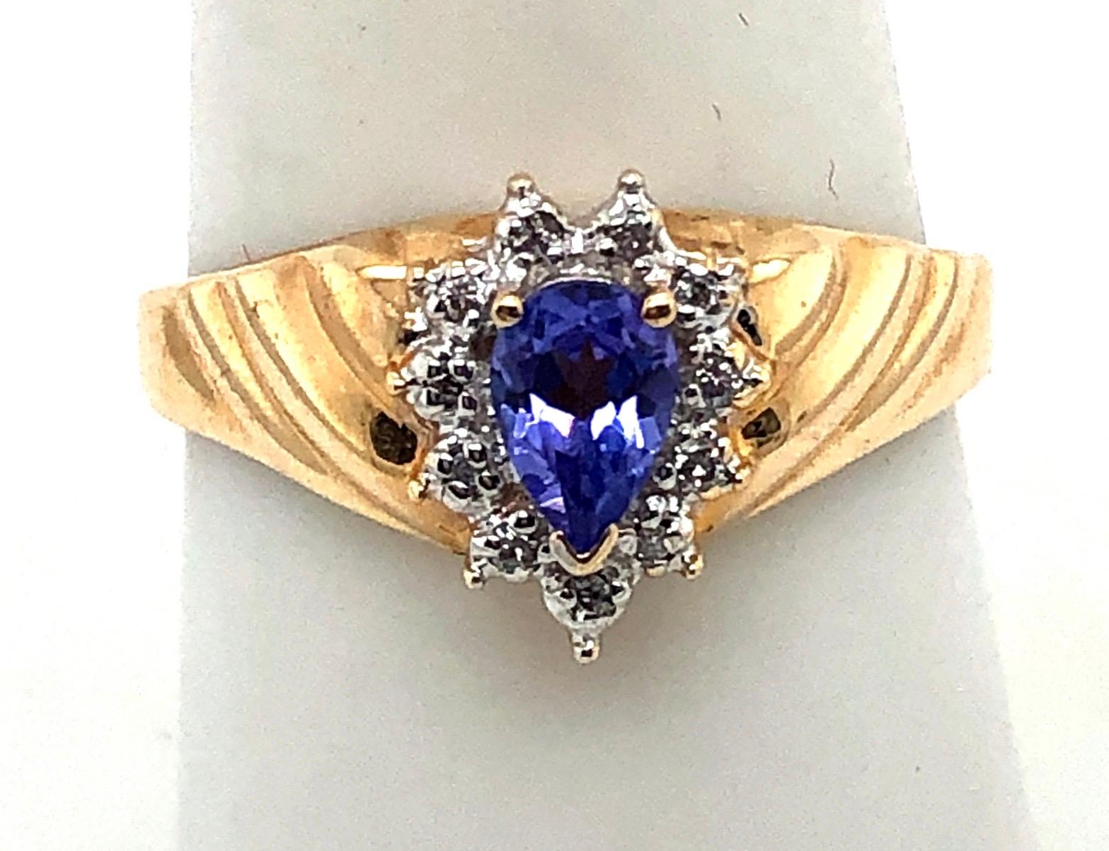 Modern 14 Karat Yellow and White Gold Ring Sapphire Solitaire with Diamond Accents For Sale