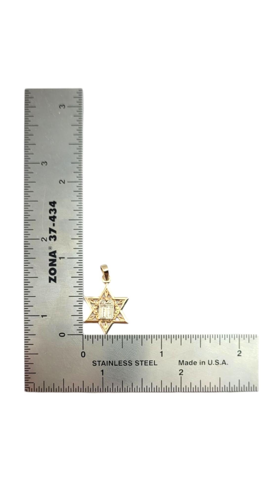 Ciondolo Stella di David in oro giallo e bianco 14 carati #22348 in vendita 4