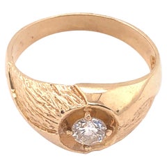 14 Karat Yellow Etched Gold Fashion Ring with Solitaire Round Diamond