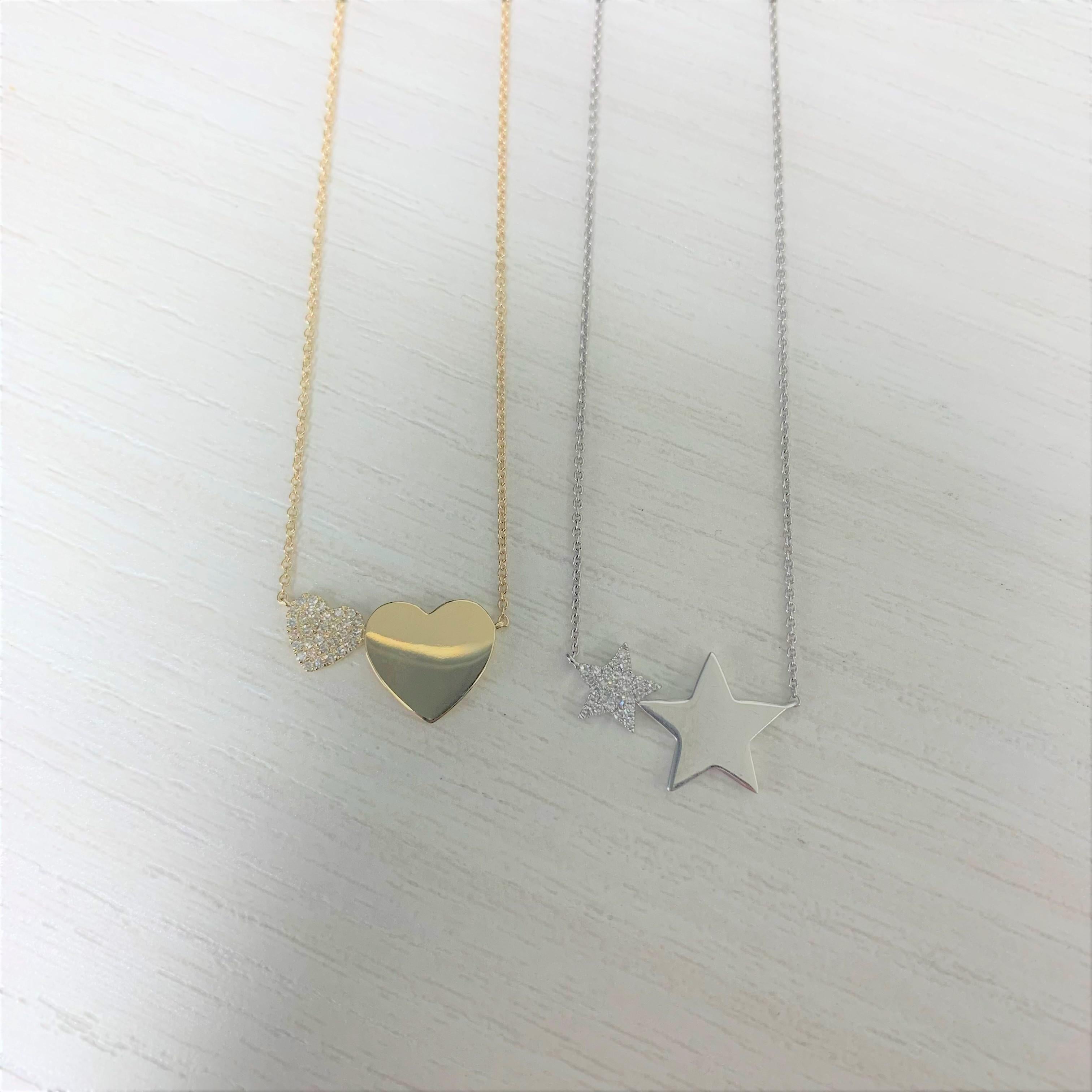 Round Cut 14 Karat Yellow Gold 0.09 Carat Diamond Heart Necklace For Sale