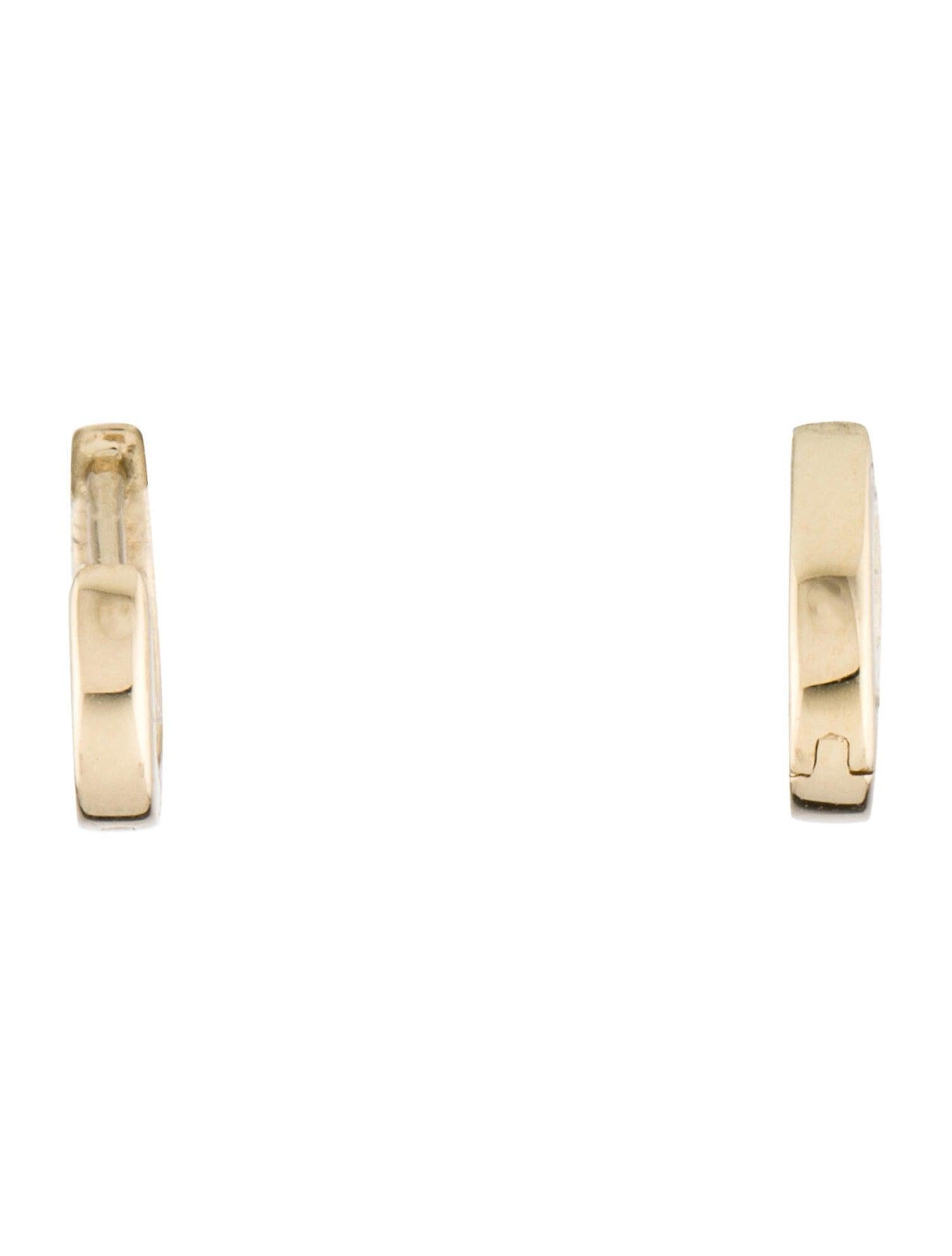 14 Karat Yellow Gold 0.12 Carat Diamond Huggie Hoop Earrings In New Condition For Sale In Great neck, NY