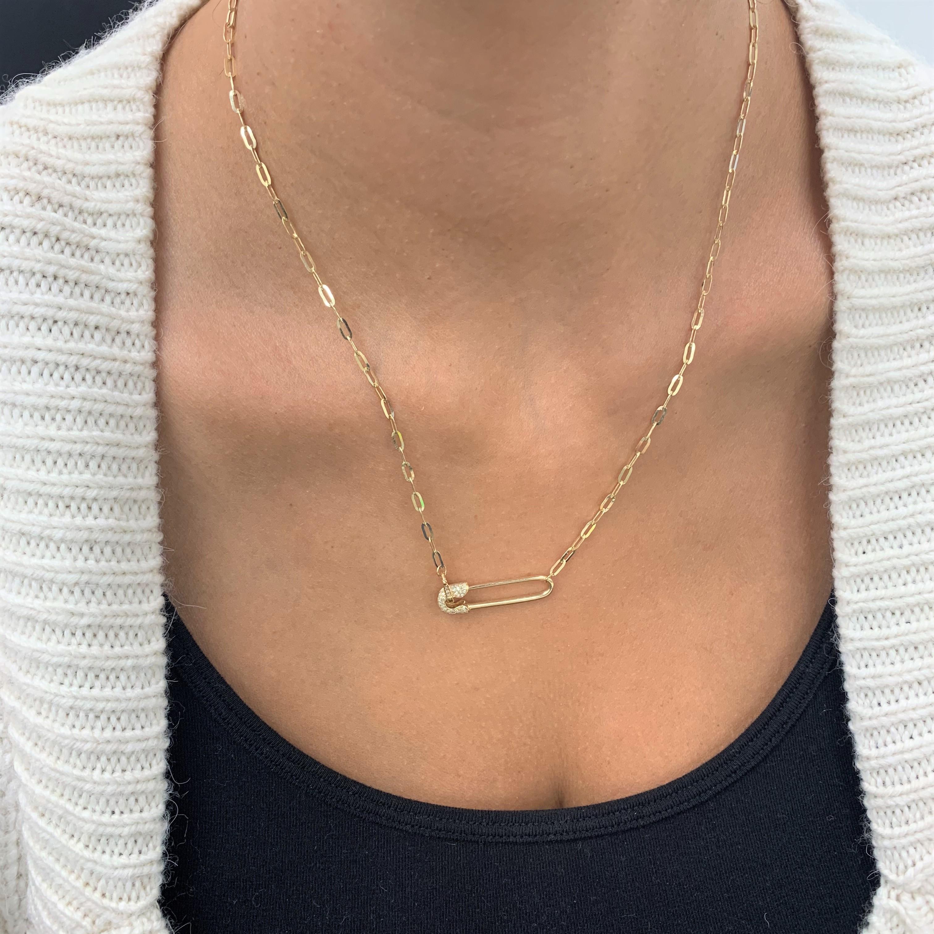 Contemporary 14 Karat Yellow Gold 0.12 Carat Diamond Safety Pin Necklace For Sale