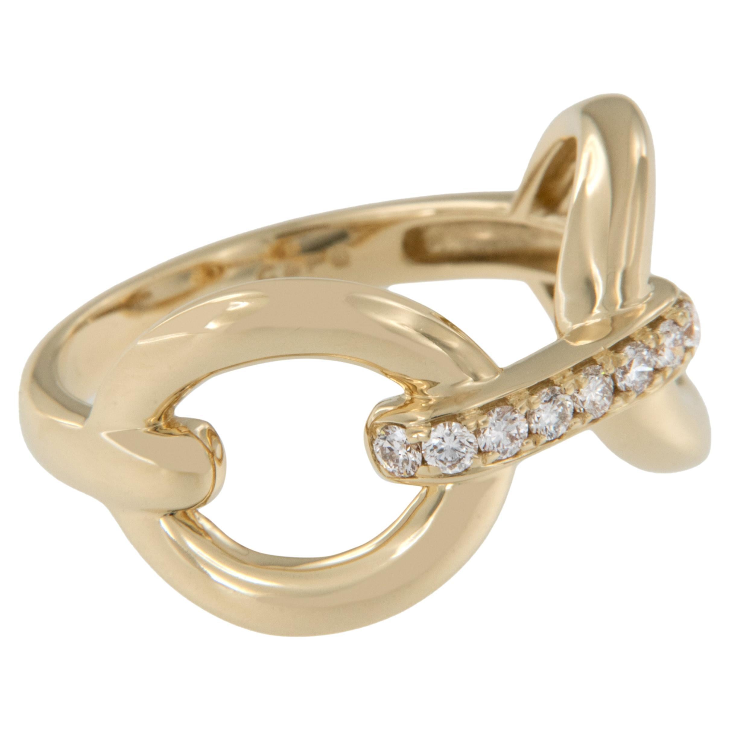 14 Karat Yellow Gold 0.20 Cttw Natural Diamond Stirrup Fashion Ring  For Sale