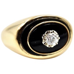 14 Karat Yellow Gold 0.25 Carat Diamond and Black Onyx Ring