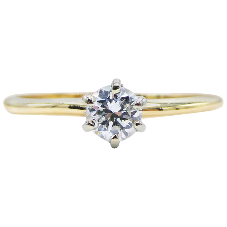 14 Karat Yellow Gold 0.25 Carat Round Brilliant Cut Diamond Solitaire Ring  For Sale at 1stDibs