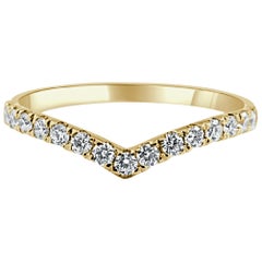 14 Karat Yellow Gold 0.25 Carat V-Shaped Diamond Ring