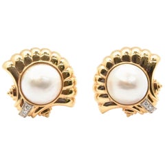 14 Karat Yellow Gold, 0.30 Carat Diamond and Mabe Pearl Fan Earrings