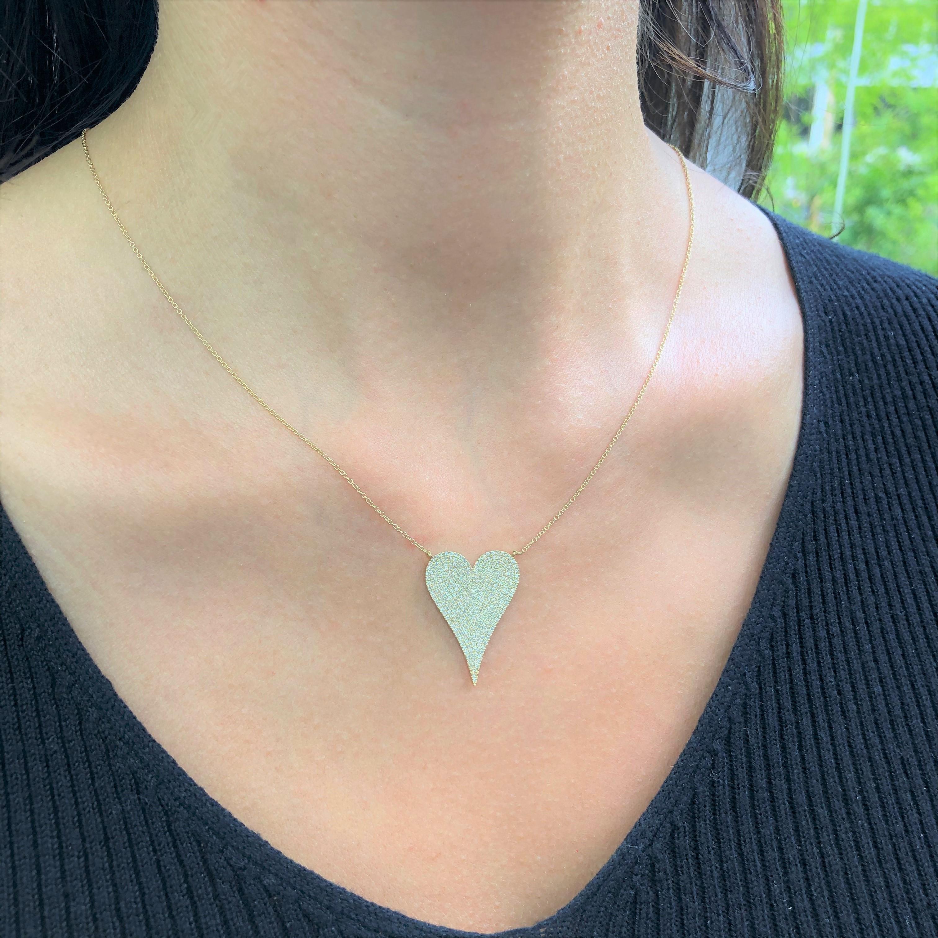 Women's 14 Karat Yellow Gold 0.79 Carat Diamond Heart Necklace For Sale