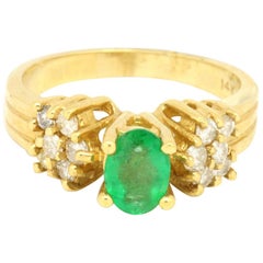 14 Karat Yellow Gold 0.96 Carat Emerald and Diamonds Solitaire Ring