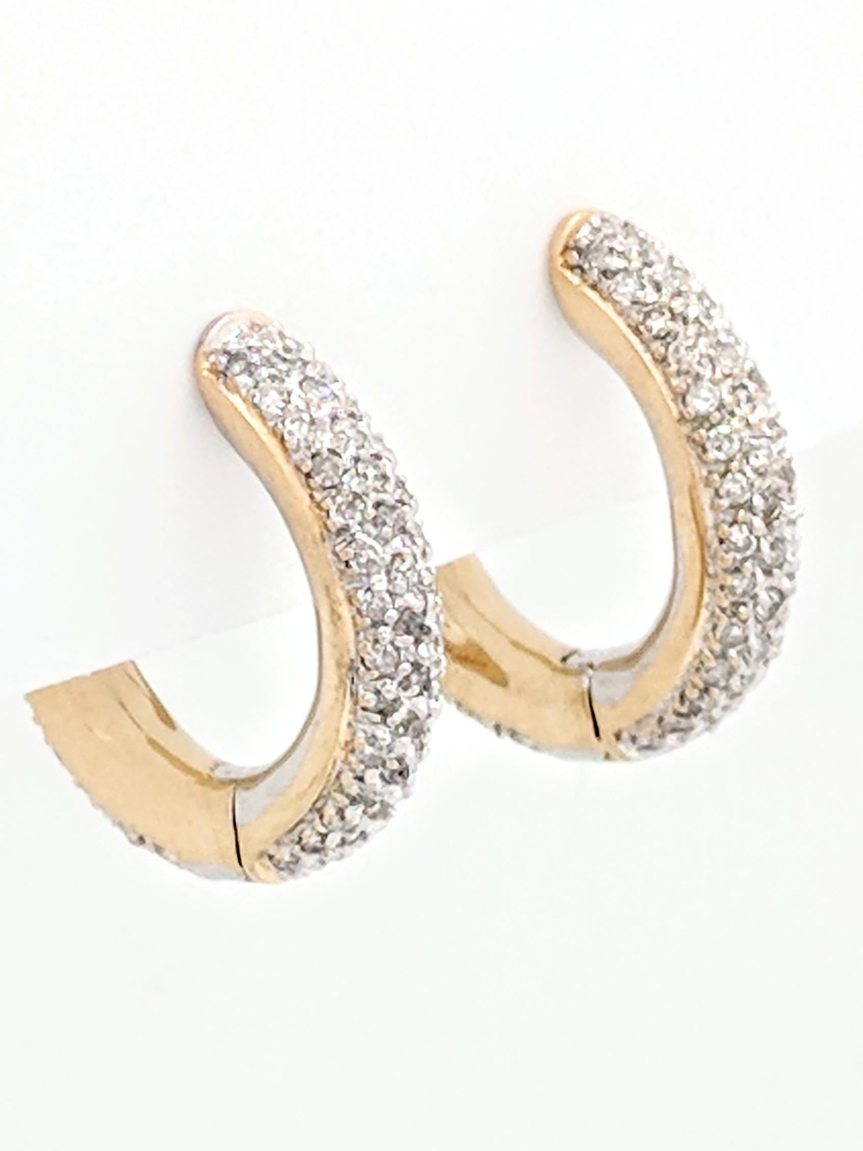 Contemporary 14 Karat Yellow Gold 1 Carat Pave Diamond Huggie Hoop Earrings