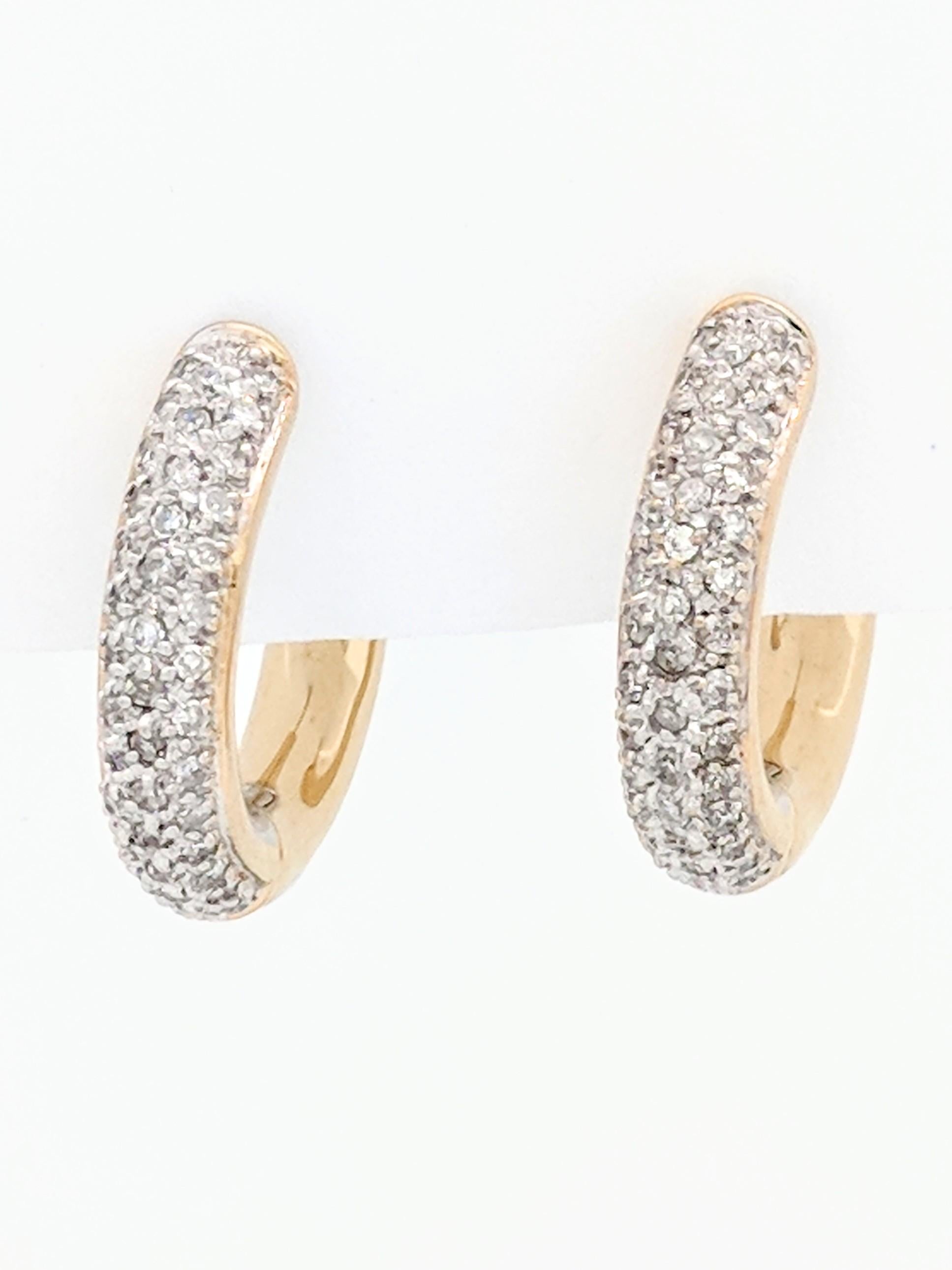 14 Karat Yellow Gold 1 Carat Pave Diamond Huggie Hoop Earrings In Excellent Condition In Gainesville, FL