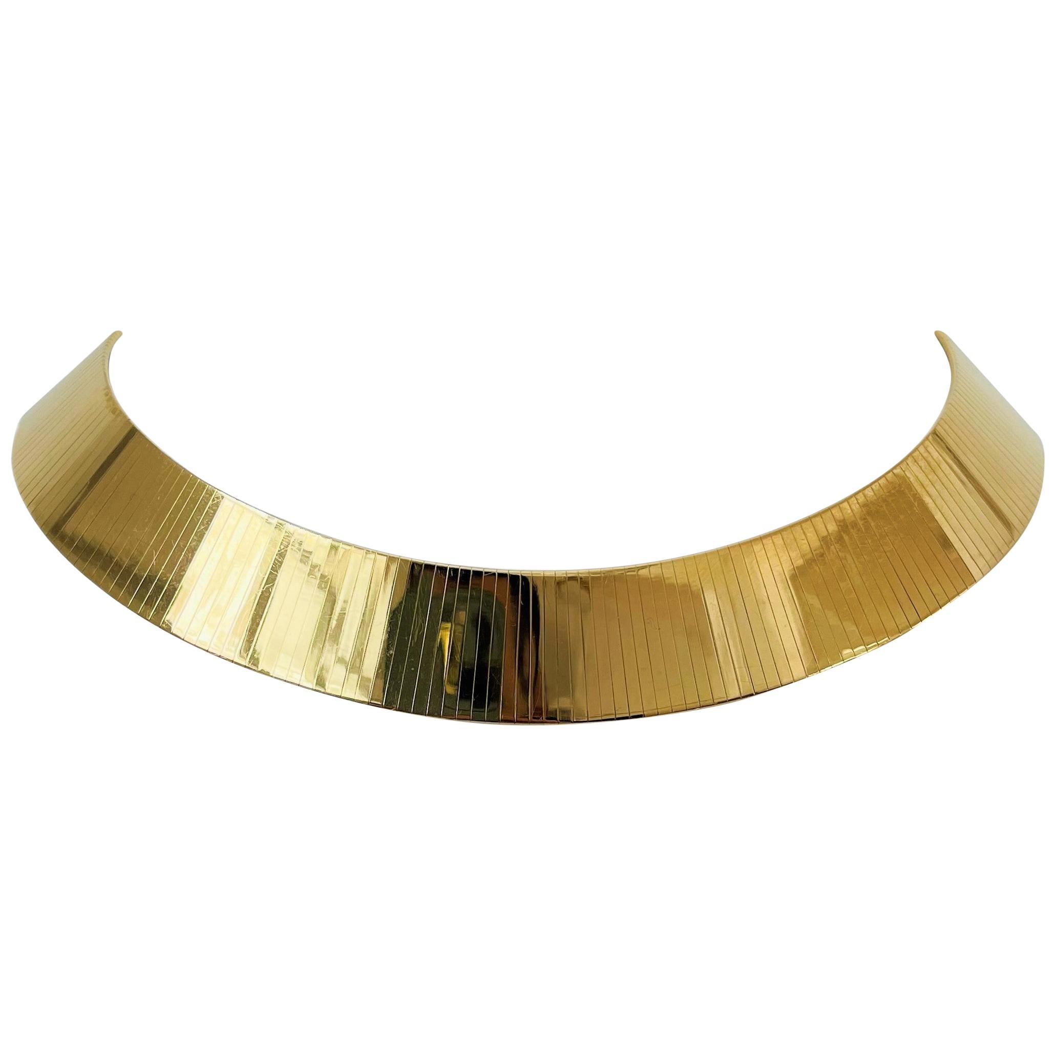 14 Karat Yellow Gold 135g Solid Heavy Flat Omega Link Collar Necklace, Italy