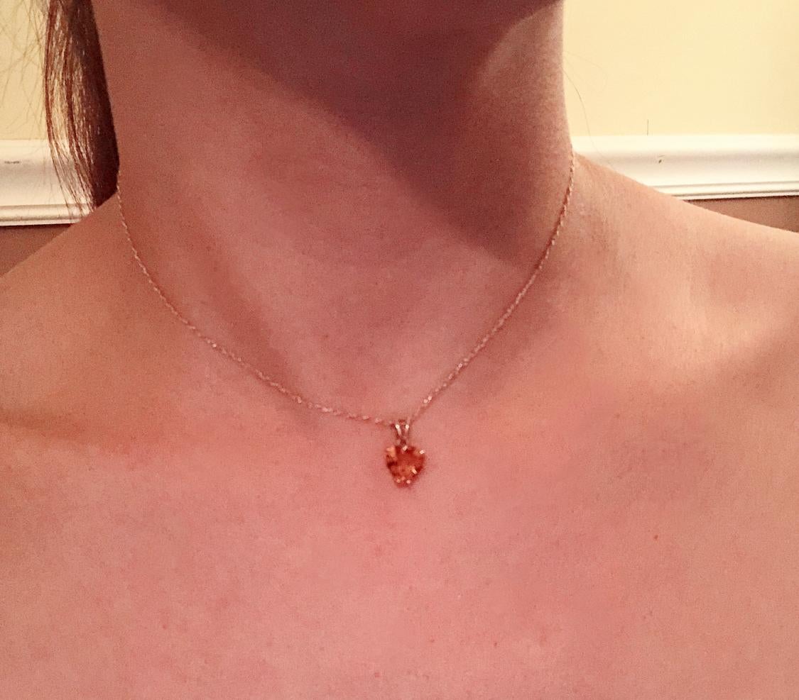 14 Karat Yellow Gold 14 Inch Necklace with Heart Pendant In Good Condition For Sale In Manhasset, NY