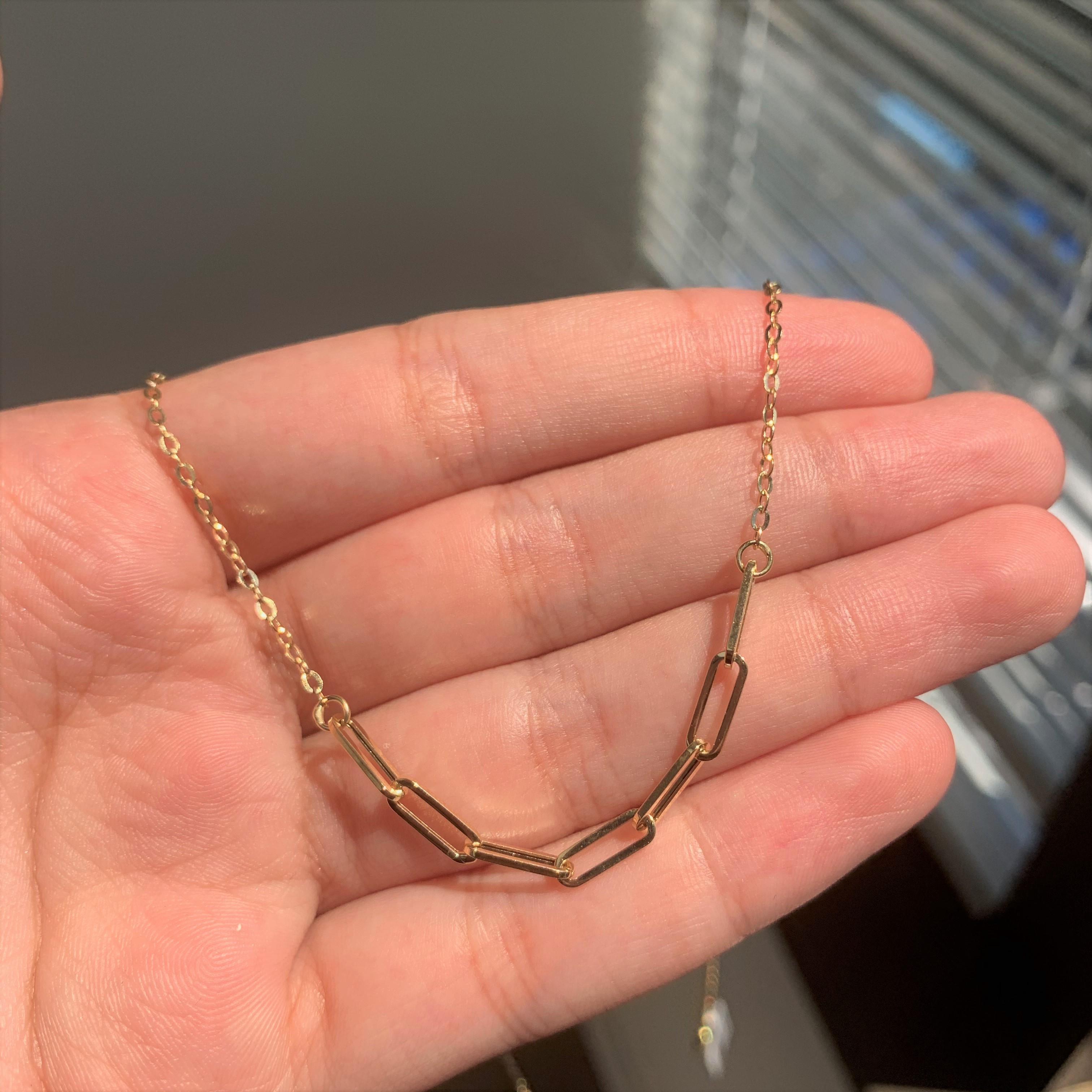 14 Karat Yellow Gold 1.40 Grams Paperclip Link Chain Necklace 1