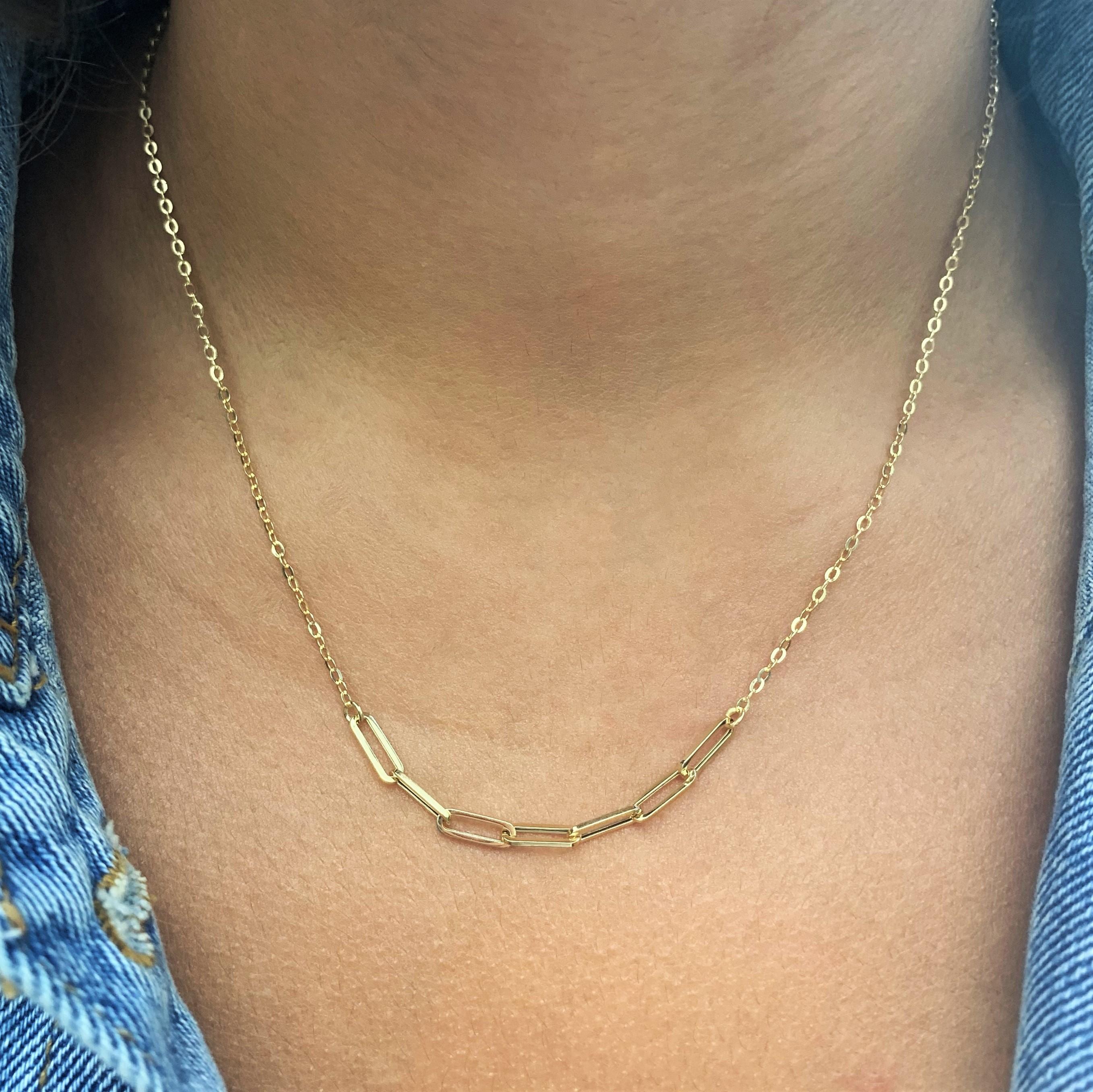 These Classic yet Trendy Paperclip Gold Link on an 18