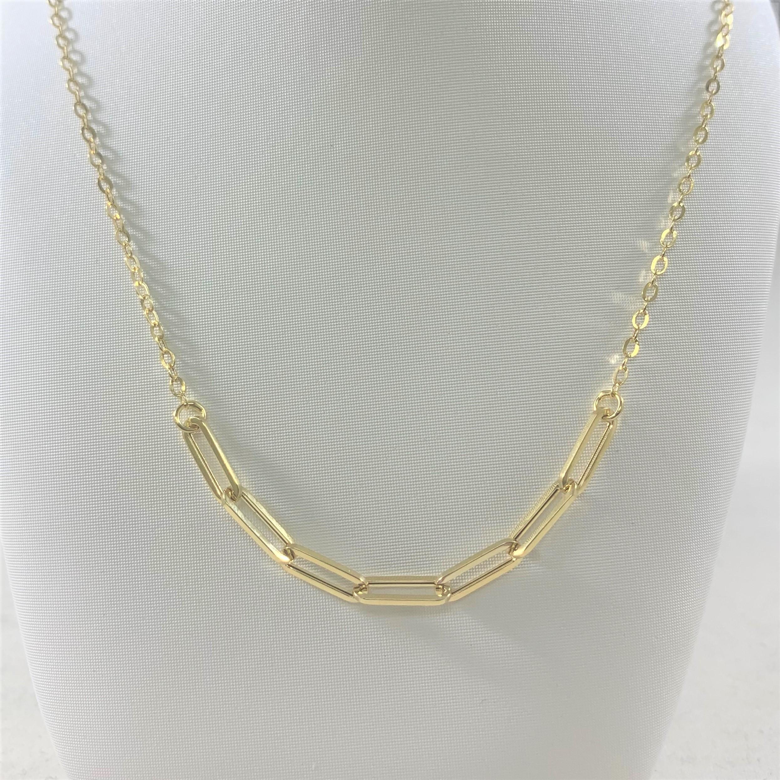14 Karat Yellow Gold 1.40 Grams Paperclip Link Chain Necklace, Gifts for Her For Sale 2