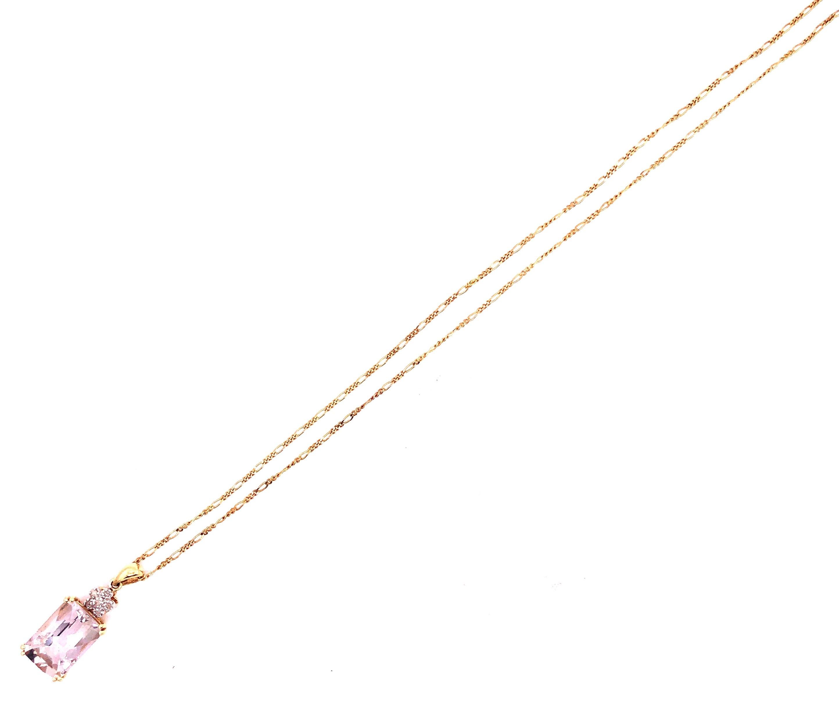 Women's or Men's 14 Karat Yellow Gold Necklace with Semi Precious Stone Pendant For Sale