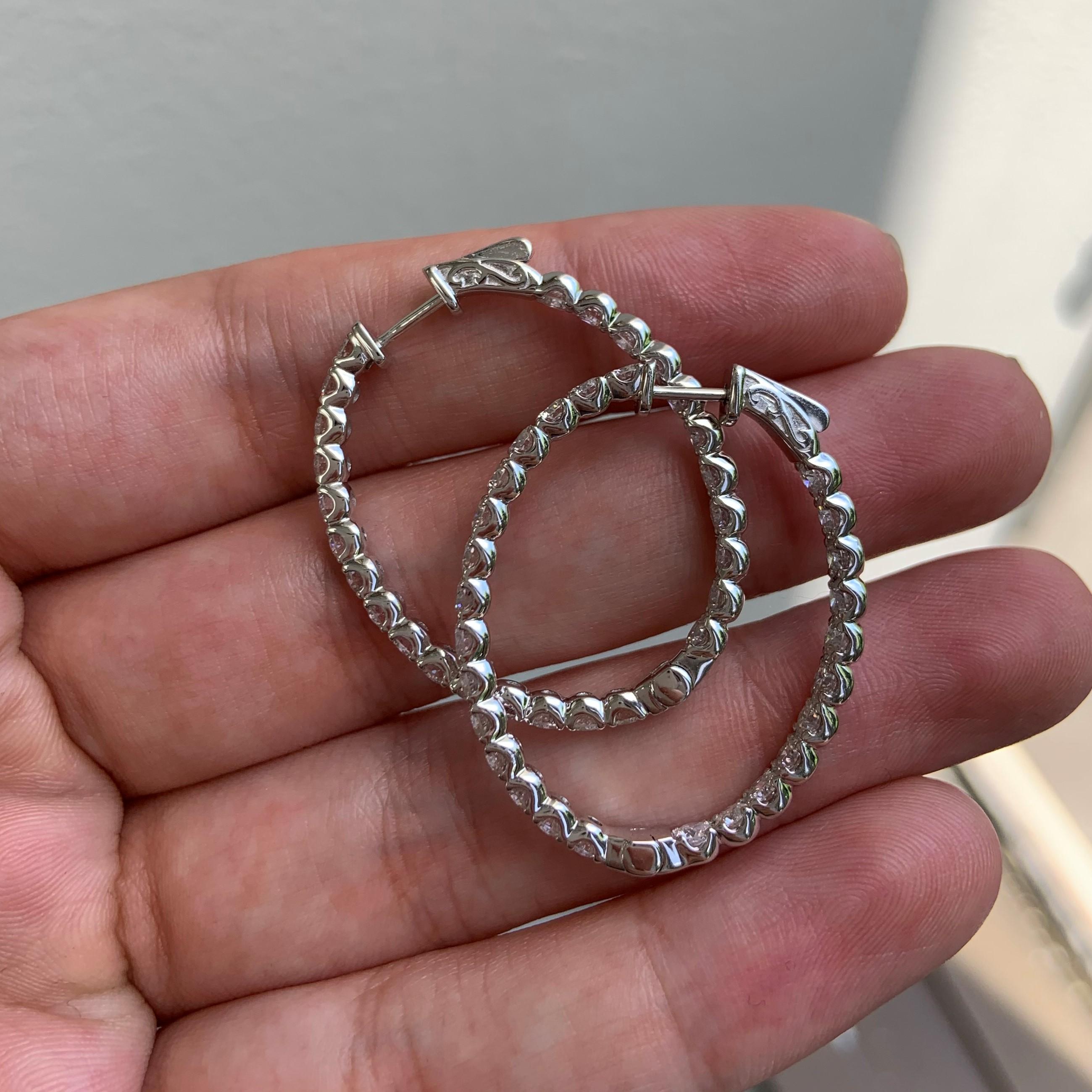 Créoles ovales en or jaune 14 carats avec diamants de 1,90 carat en vente 3