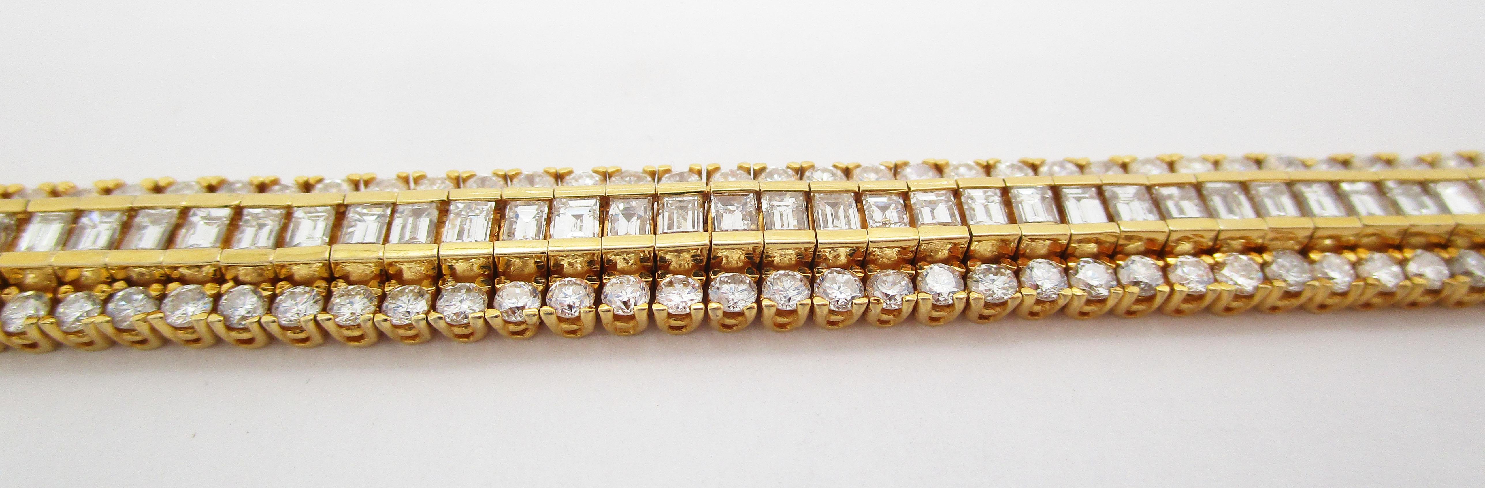 14 Karat Yellow Gold 20 Carat Baguette and Round Diamond Line Bracelet In Excellent Condition In Lexington, KY