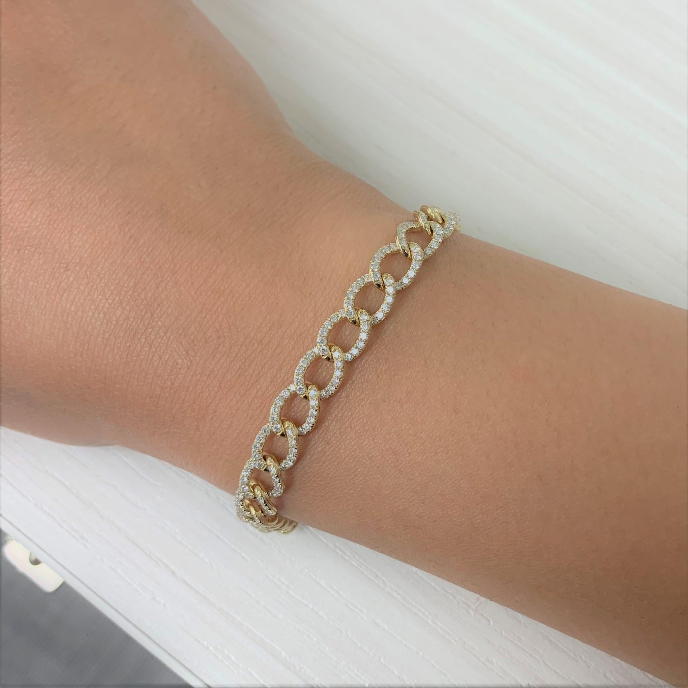 This Stunning and Heavy Diamond Link Bracelet is crafted of 14K Yellow Gold, featuring Round Diamonds 2.65 ct., Diamond Color and Clarity is GH-SI1. 7