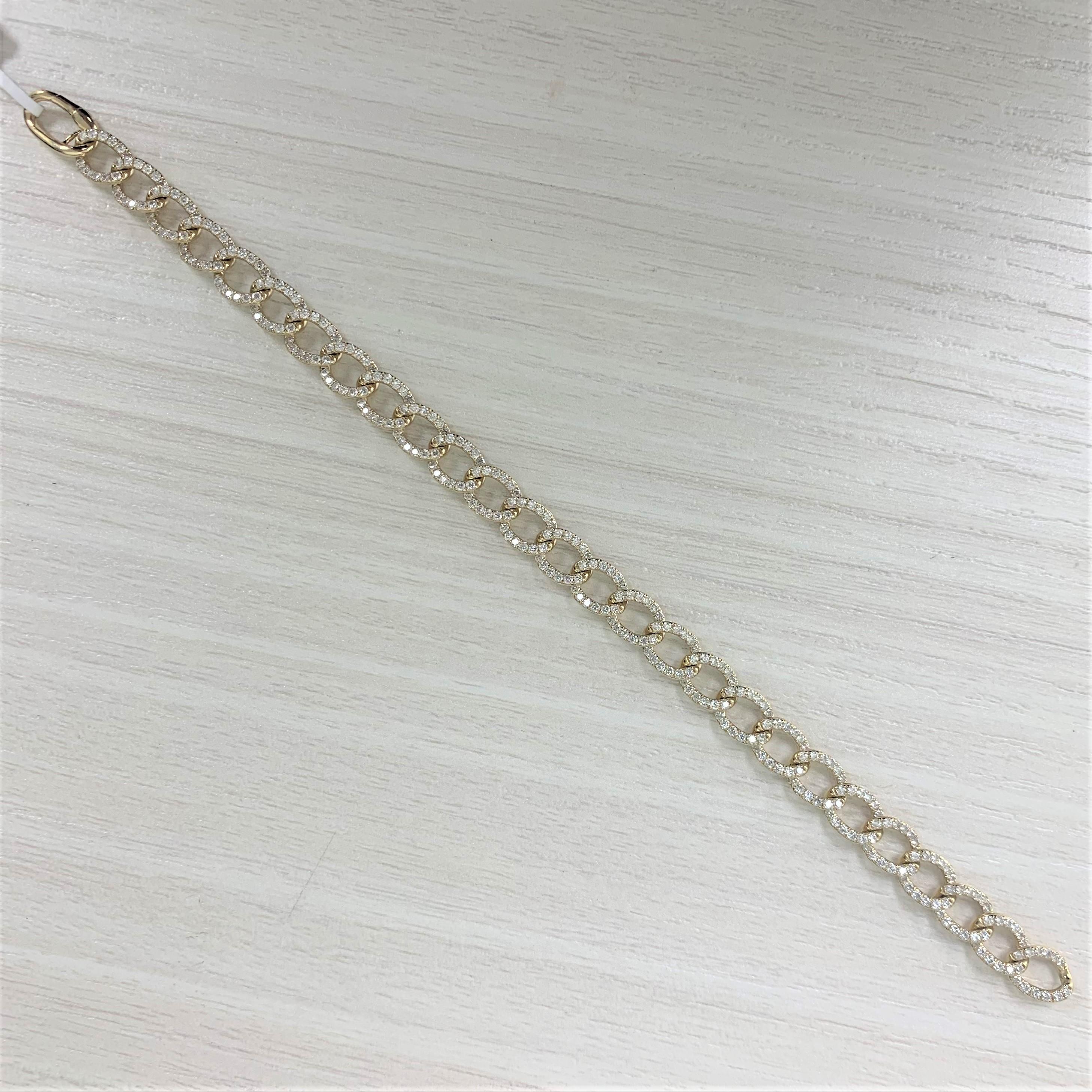 Round Cut 14 Karat Yellow Gold 2.65 Carat Diamond Link Bracelet For Sale