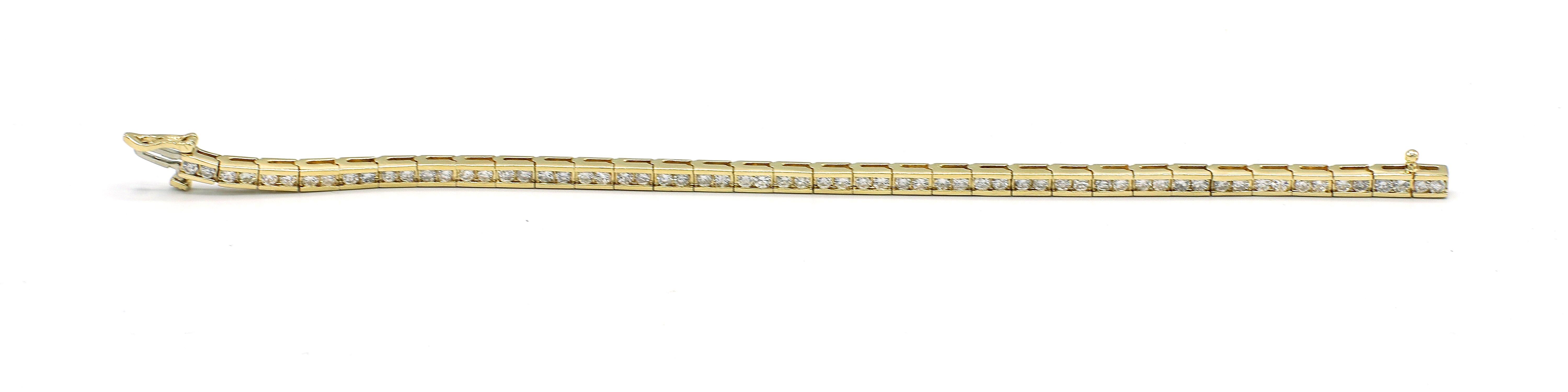 14K Yellow Gold 3 Carat Diamond Tennis Bracelet 
Metal: 14k yellow gold
Weight: 15.3 grams
Diamonds: Approx. 3 CTW G-H SI
Length: 7 inches