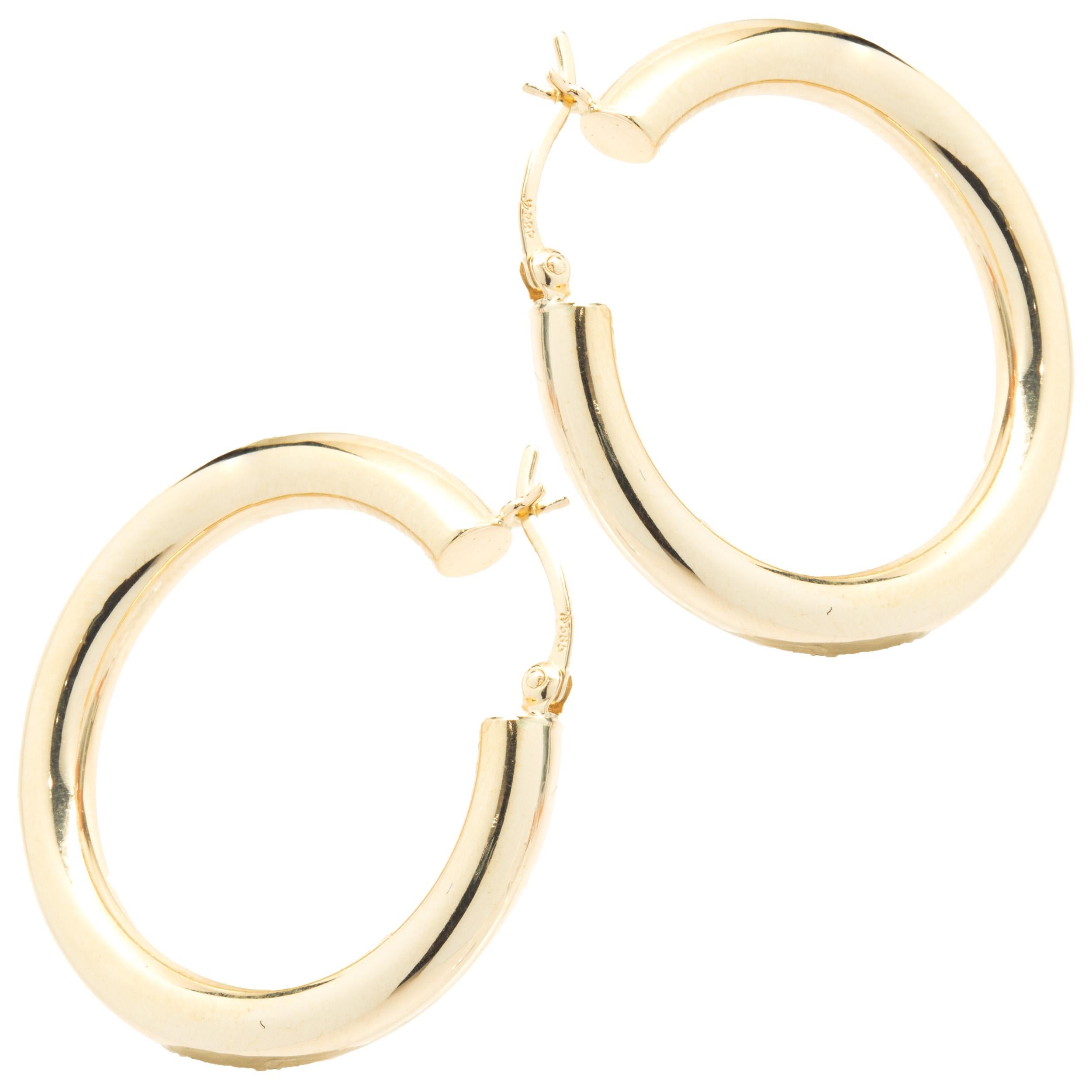 14 Karat Yellow Gold 30MM Hoop Earrings In Excellent Condition For Sale In Scottsdale, AZ