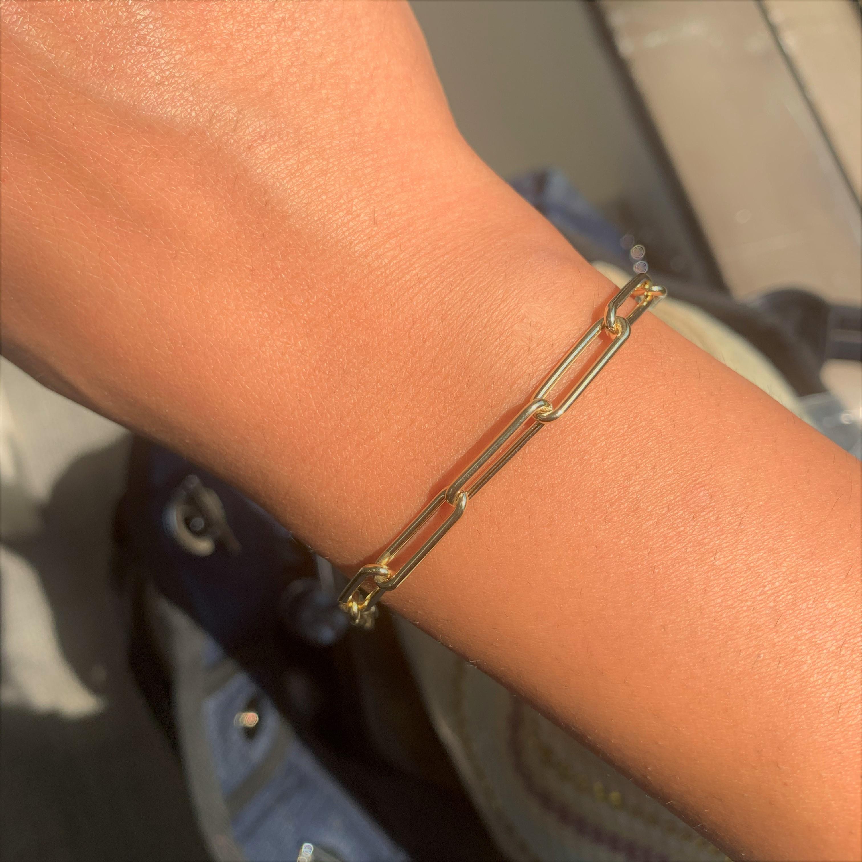 14 Karat Yellow Gold 3.20 Grams Link Paperclip Bracelet In New Condition For Sale In Great neck, NY