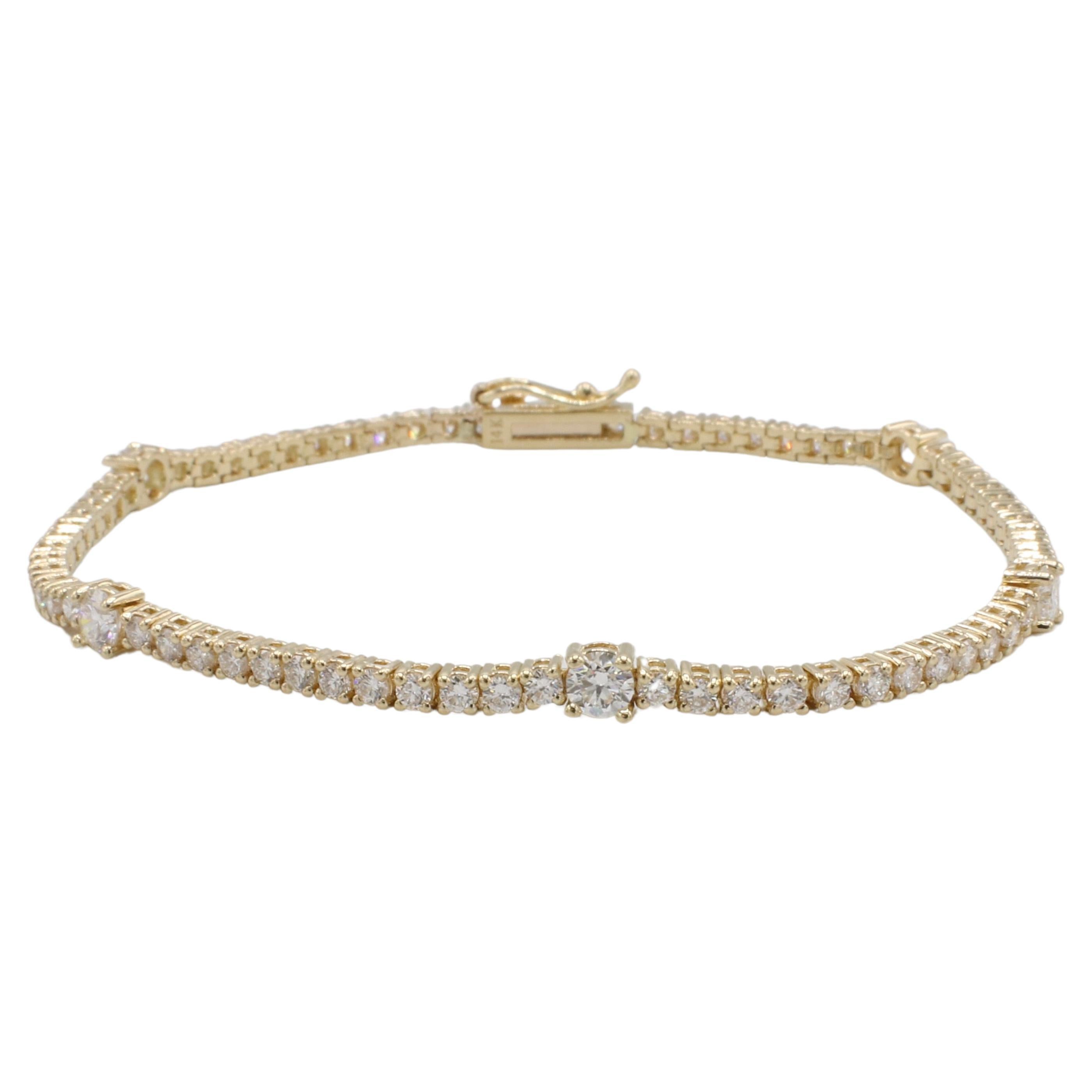 Bracelet tennis ligne en or jaune 14 carats avec diamants naturels de 3,60 carats  en vente