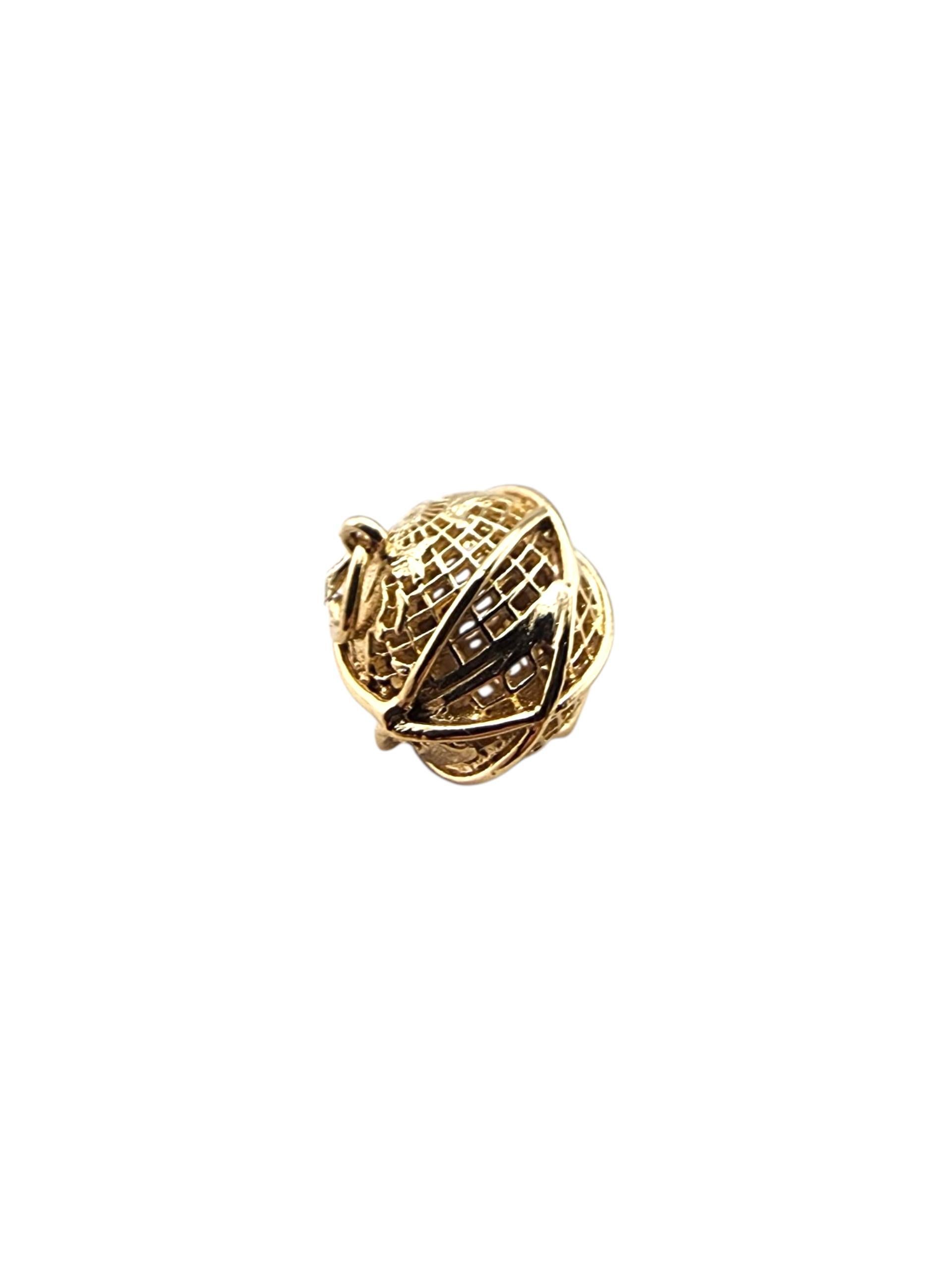 Ciondolo Charm 3D Globe World in oro giallo 14 carati #23280 In condizioni buone in vendita a Washington Depot, CT