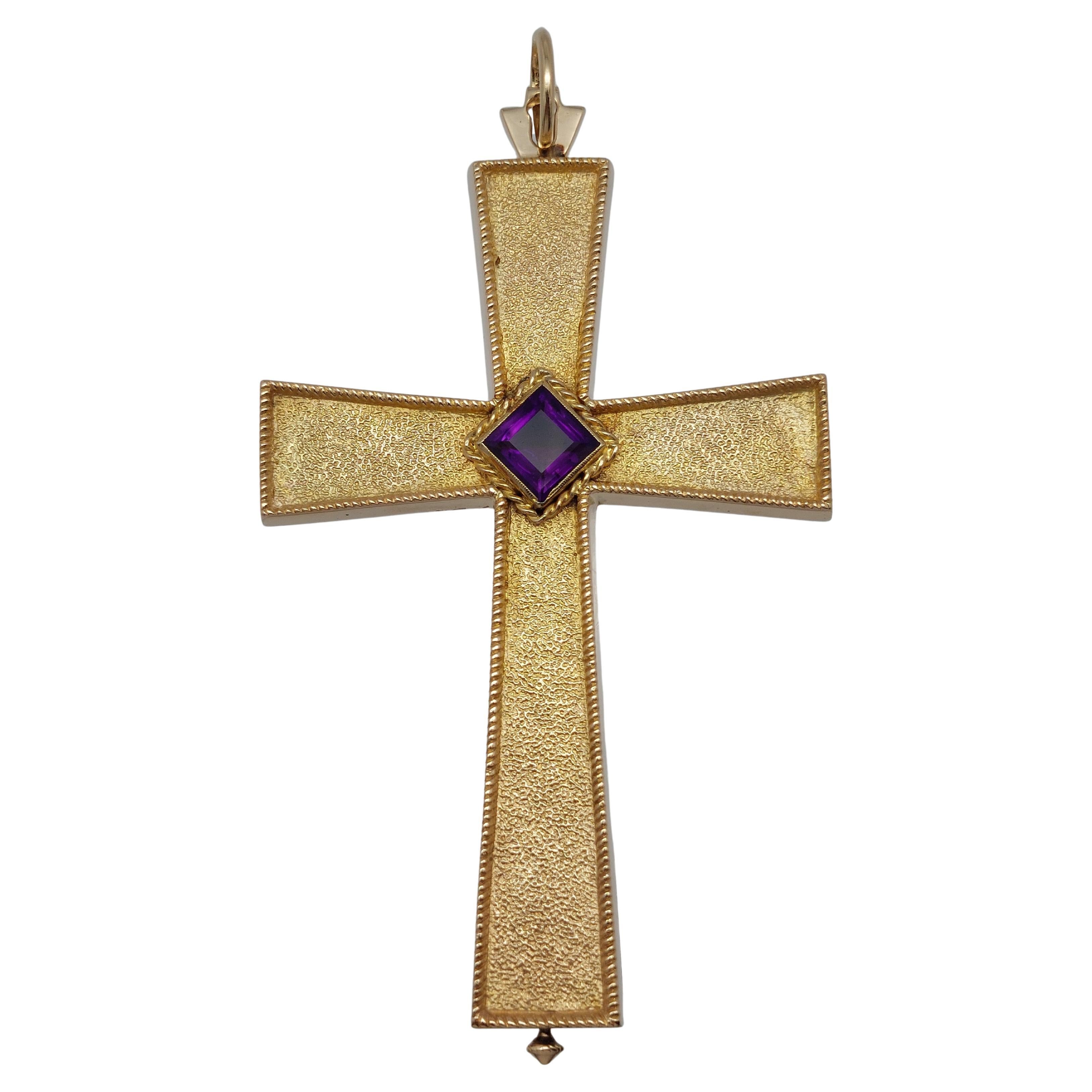 14 Karat Gelbgold 4 1/2" Kreuz Amethyst Anhänger mit verstecktem Fach