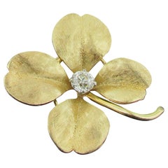 Retro 14 Karat Yellow Gold 4-Leaf Clover Brooch with Diamond Center