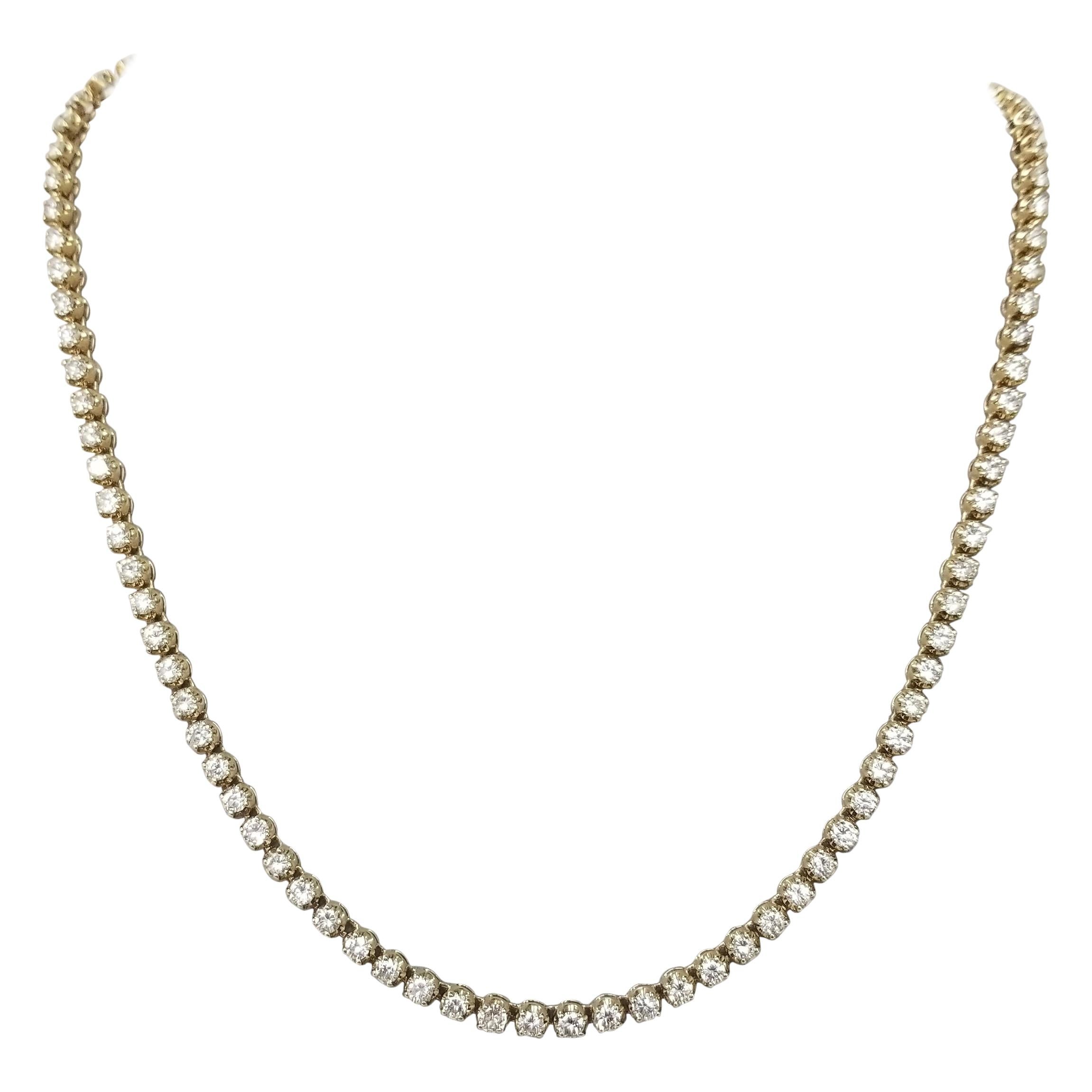 14 Karat Yellow Gold 4 Prong Diamond Necklace 11.41 Carat For Sale