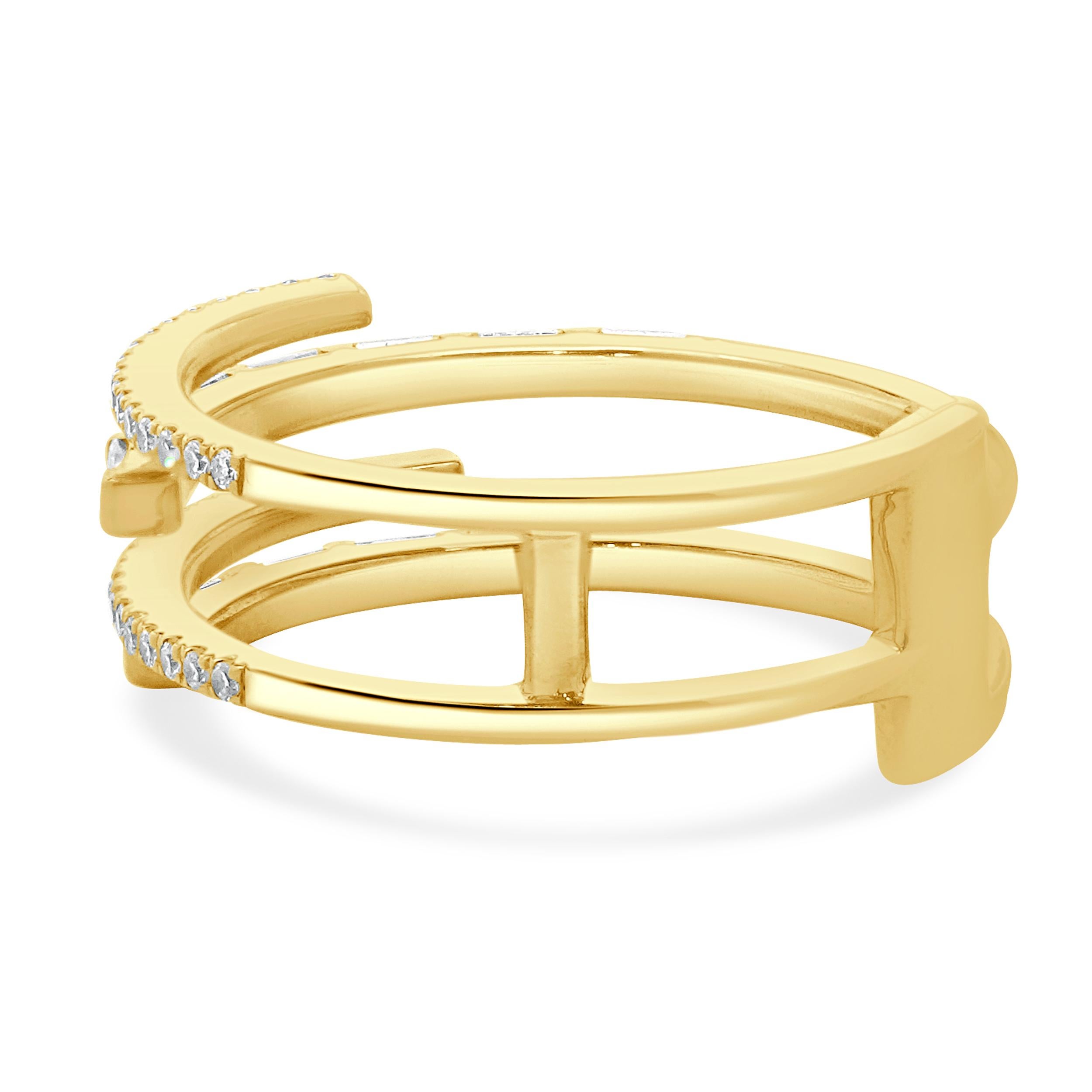 14 Karat Yellow Gold 4 Row Baguette and Round Diamond Ring In Excellent Condition For Sale In Scottsdale, AZ