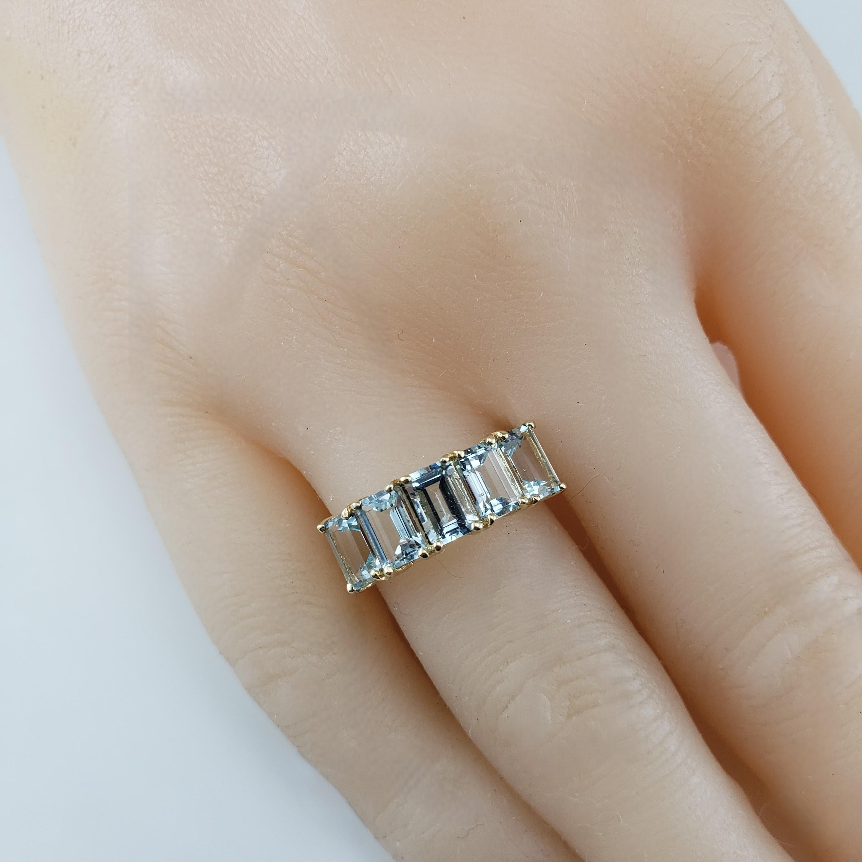 14 Karat Yellow Gold 5 Stone Aquamarine Band Ring Size 7.25 #19457 3