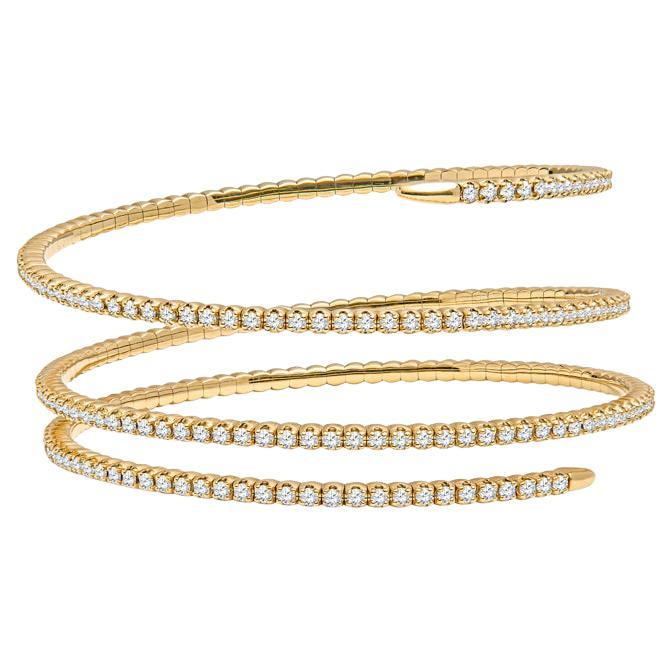 Bracelet enveloppant à trois rangées de diamants en or jaune 14 carats de 5,42 carats  en vente