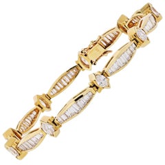 14 Karat Yellow Gold 7 Carat Baguette and Marquise Diamond Bracelet