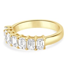 14 Karat Gelbgold 7-Stein Smaragdschliff Diamantband
