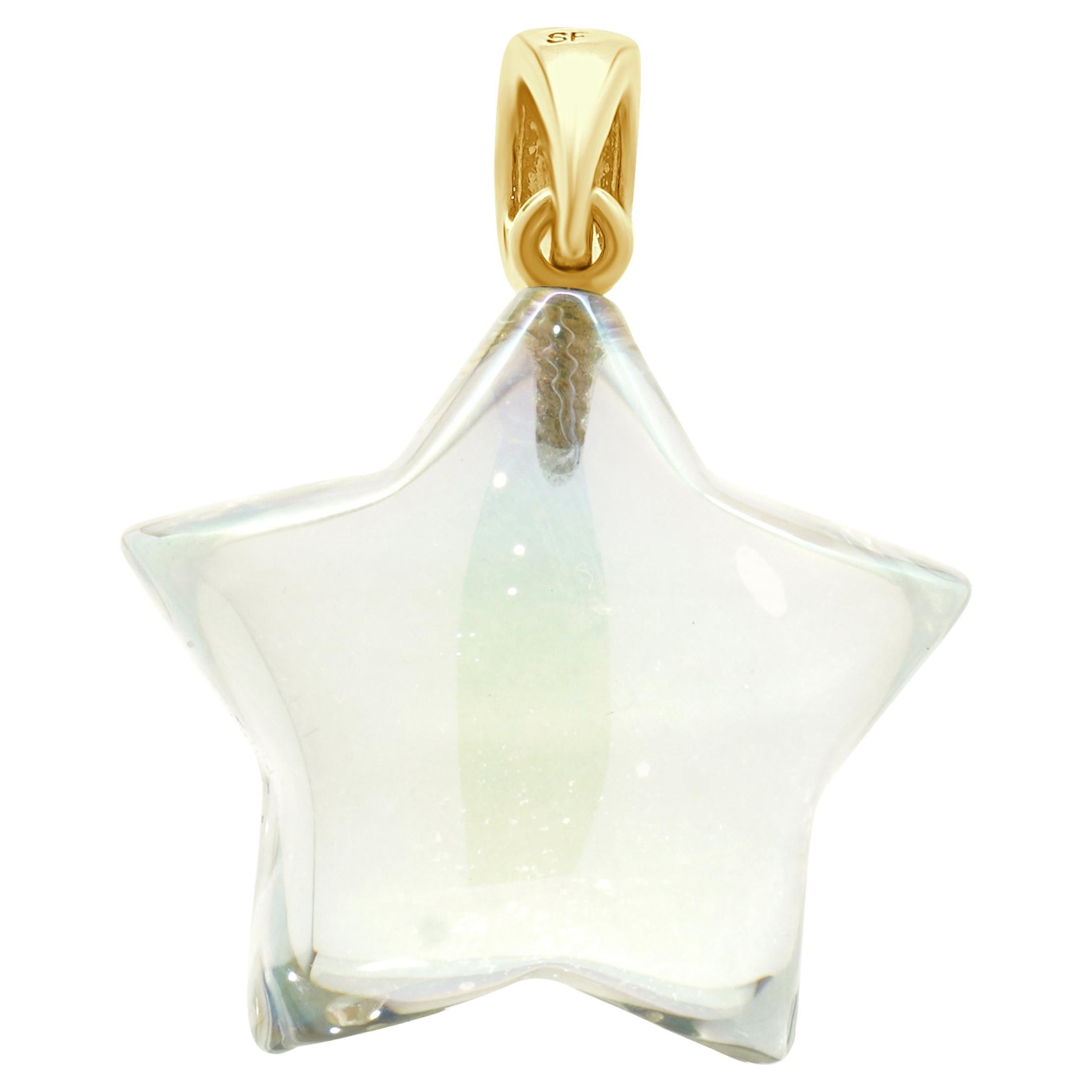Colgante Estrella Acrílica de Oro Amarillo de 14 Kilates en venta