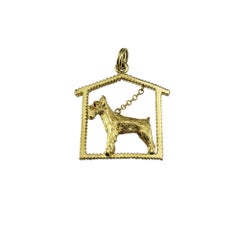 Vintage 14 Karat Yellow Gold Airedale Terrier Pendant/Charm #19133