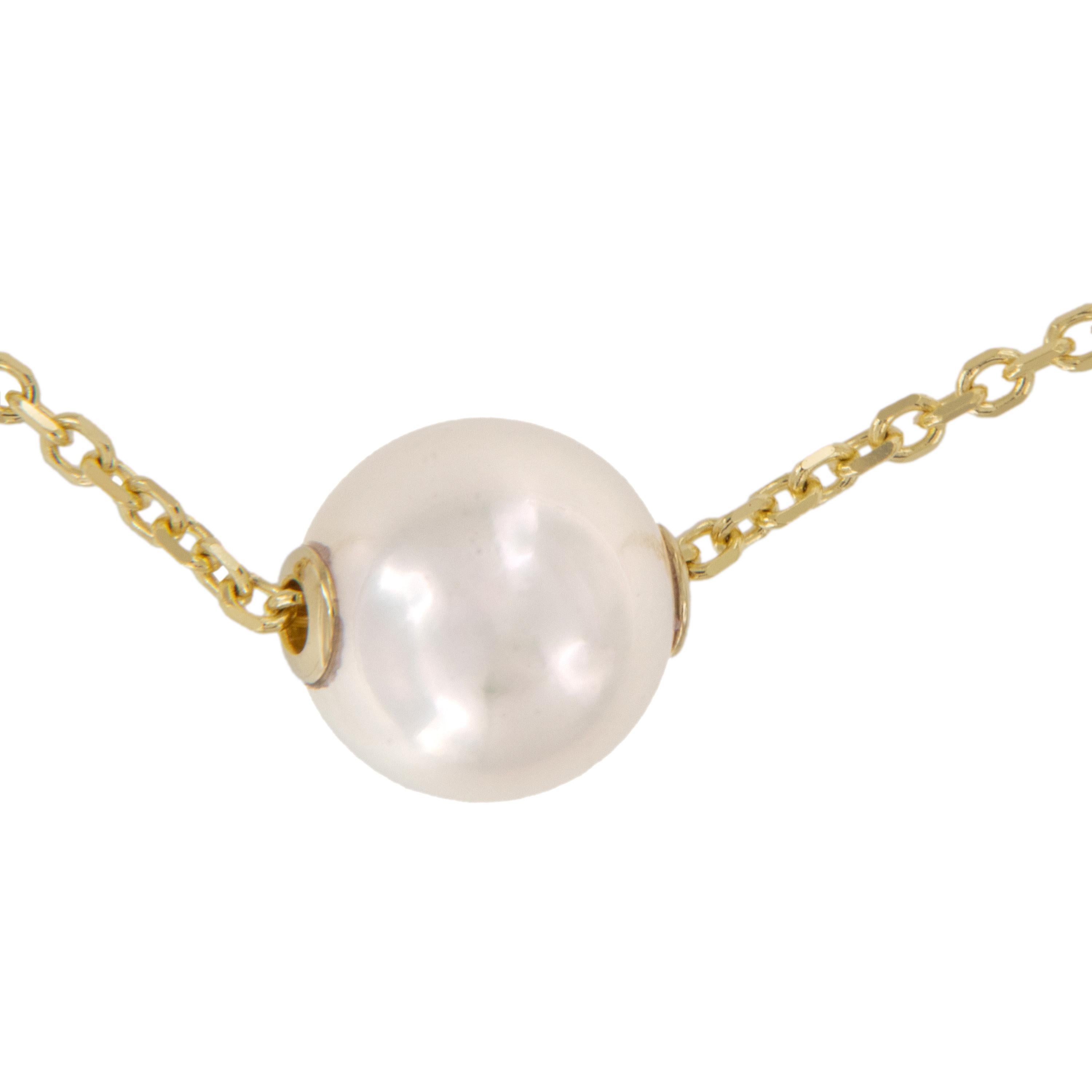 Contemporain Collier solitaire en or jaune 14 carats avec perles de culture Akoya en vente