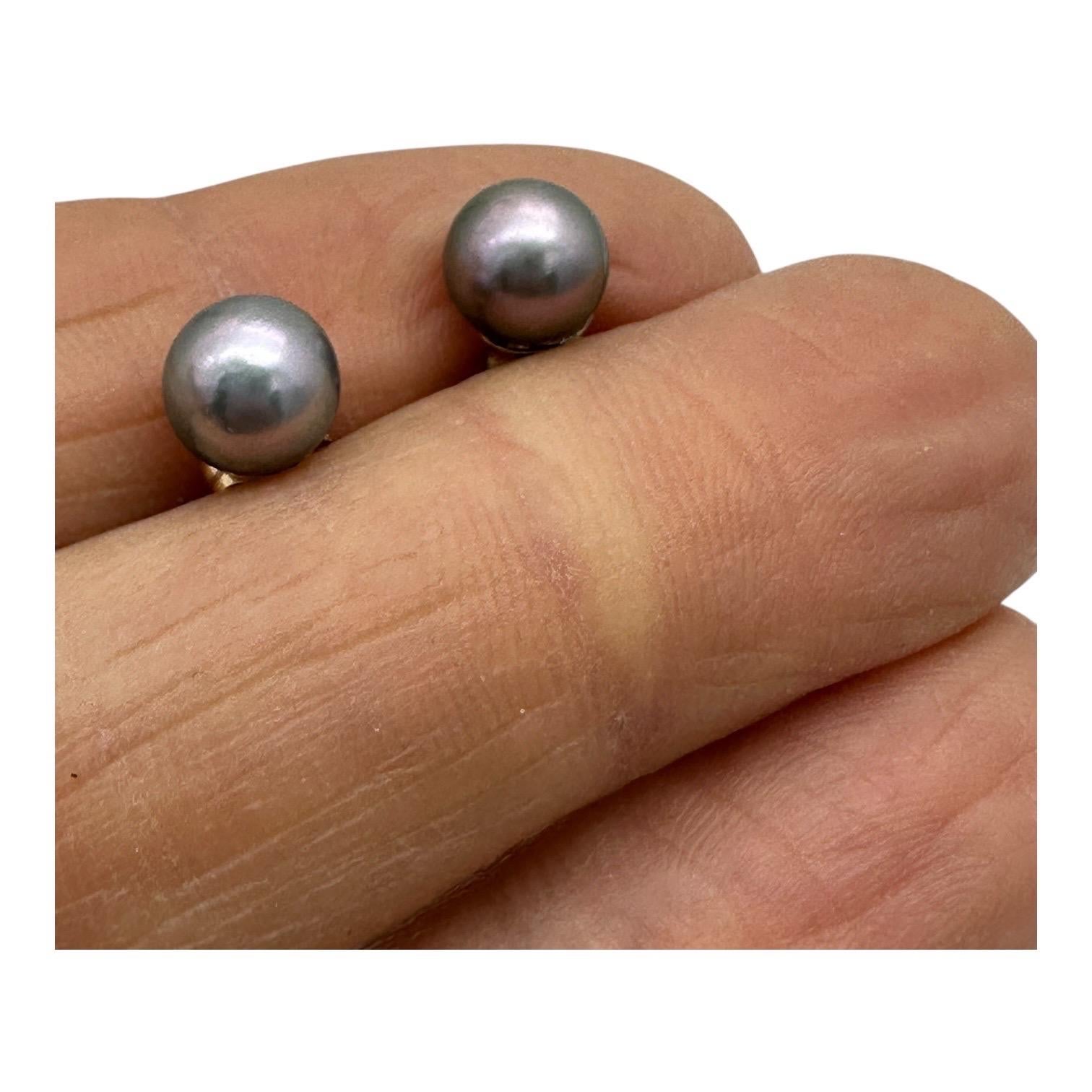 Orecchino con perla Akoya Tahitiana in oro giallo 14 carati in vendita 4