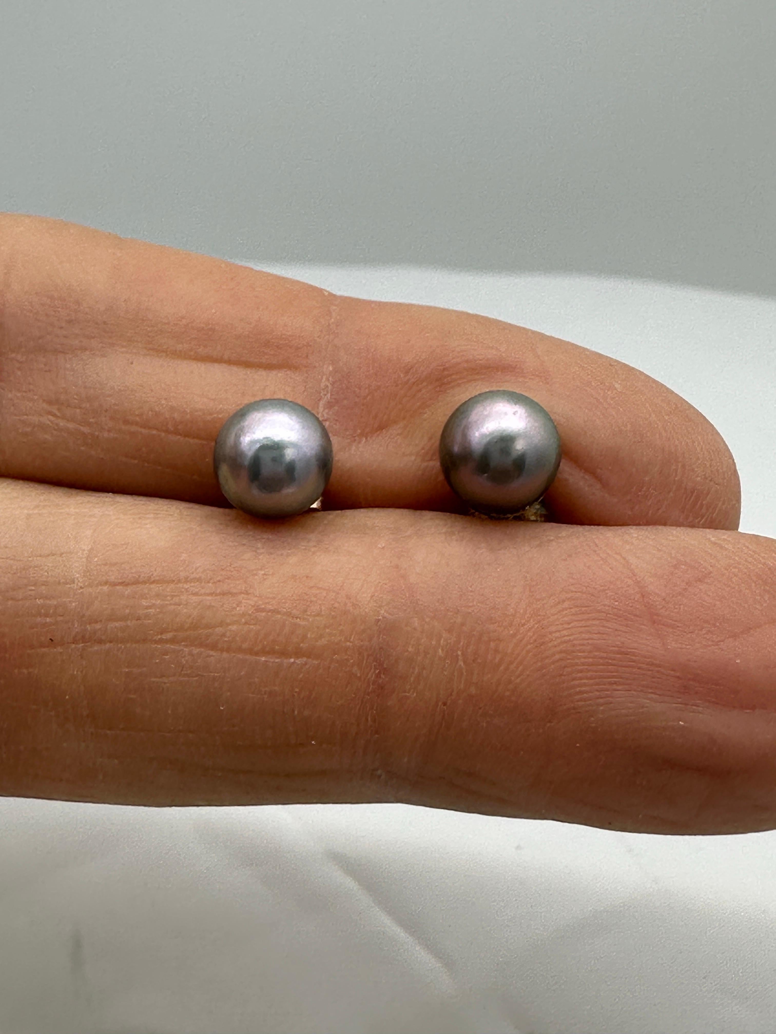 Orecchino con perla Akoya Tahitiana in oro giallo 14 carati in vendita 5