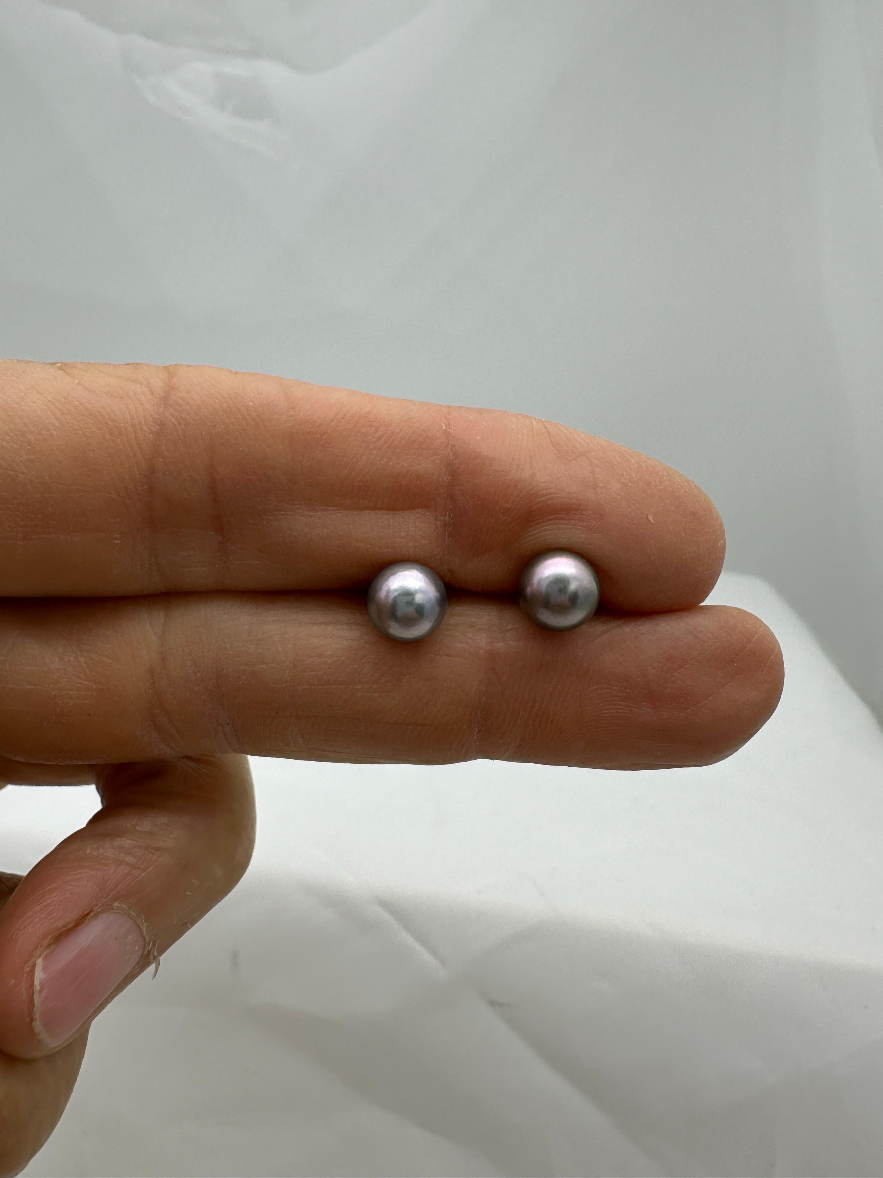 Orecchino con perla Akoya Tahitiana in oro giallo 14 carati in vendita 6