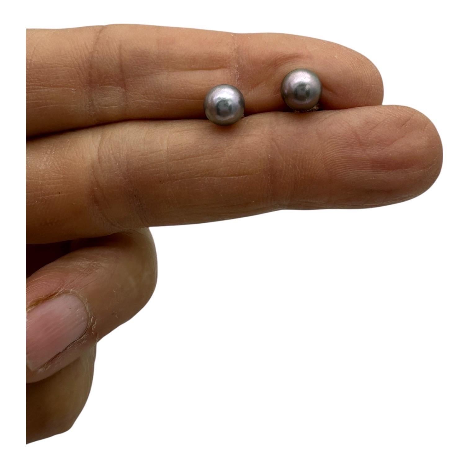 Orecchino con perla Akoya Tahitiana in oro giallo 14 carati in vendita 8