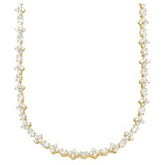 14 Karat Gelbgold Abwechselnd ovale & runde Diamanten Floral Inline Halskette